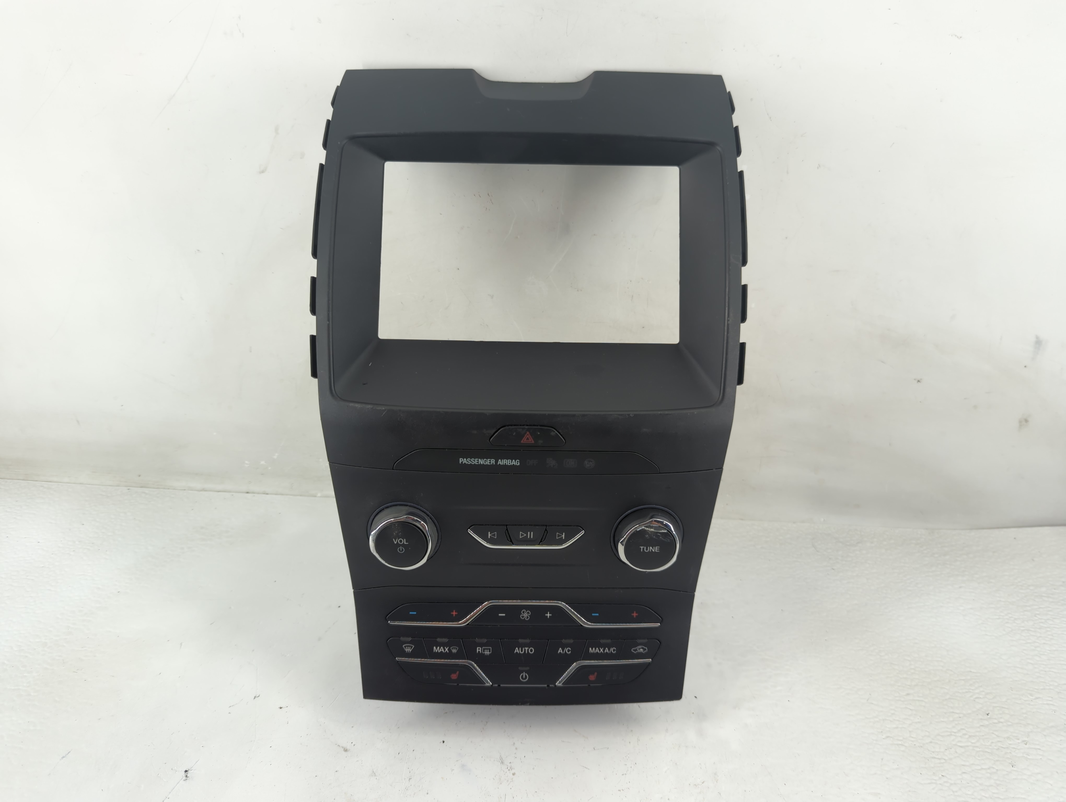 2019-2020 Ford Edge Am Fm Cd Player Radio Receiver 1197737 - Oemusedautoparts1.com