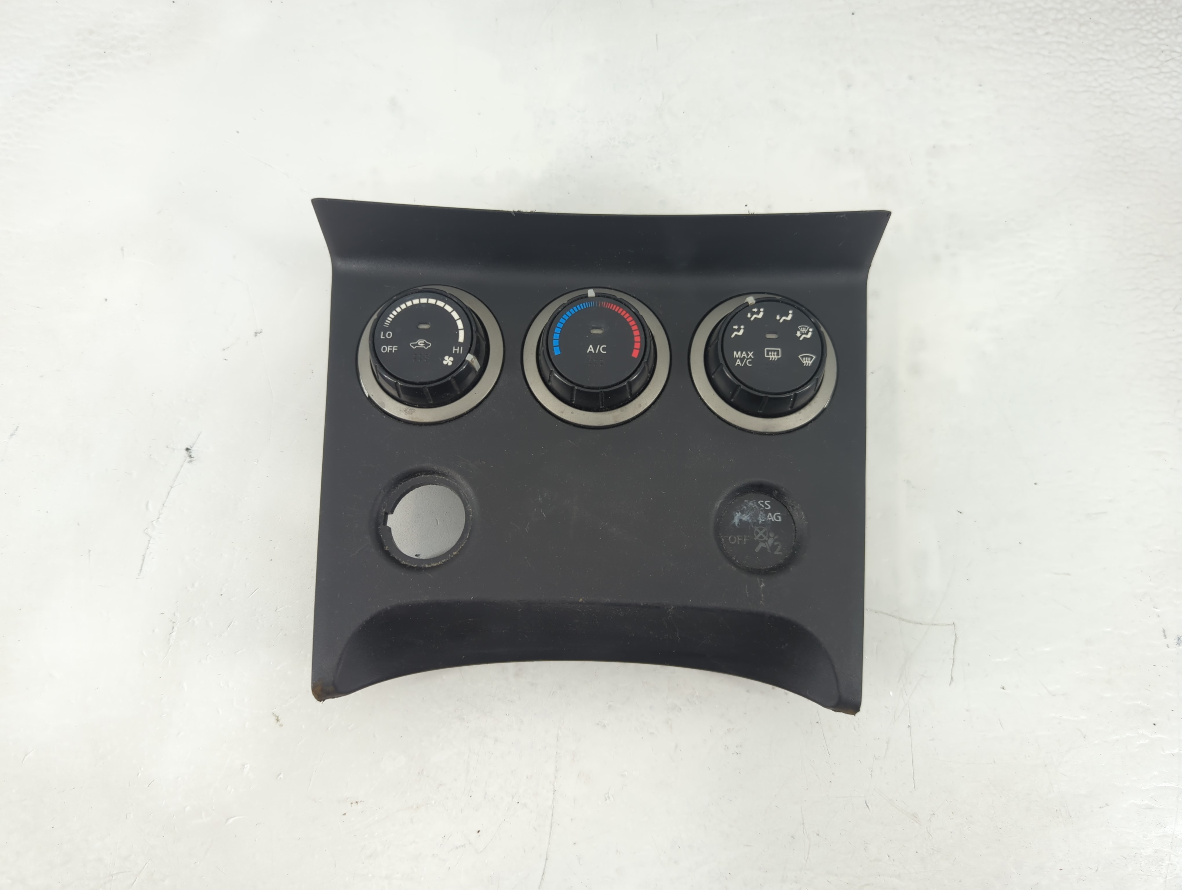 Picture of 2008-2010 Nissan Rogue Ac Heater Roof Climate Control 27500 Jm00a 1197758