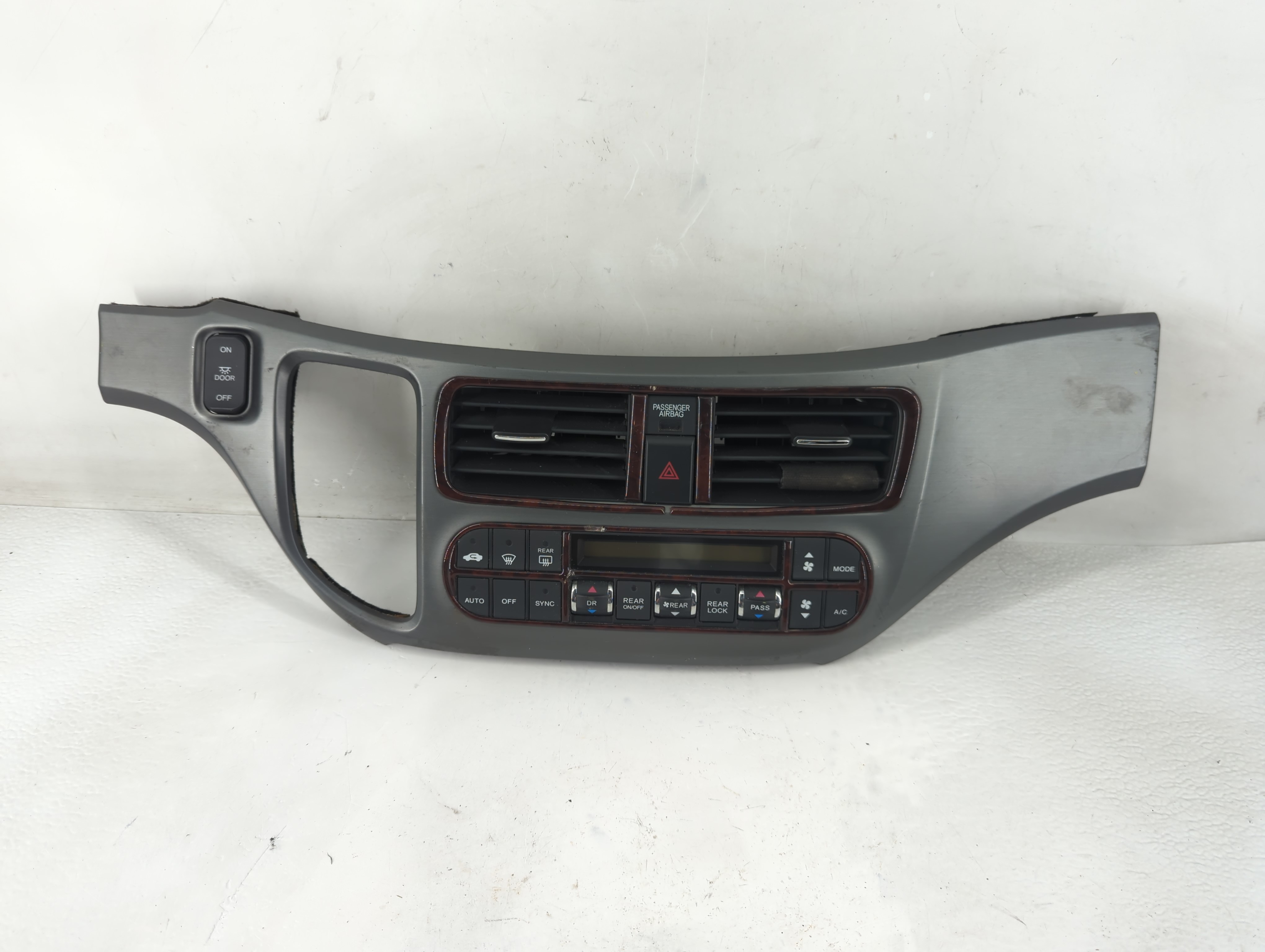 Picture of 2005-2007 Honda Odyssey Ac Heater Roof Climate Control Shj-a010-a2 1197804