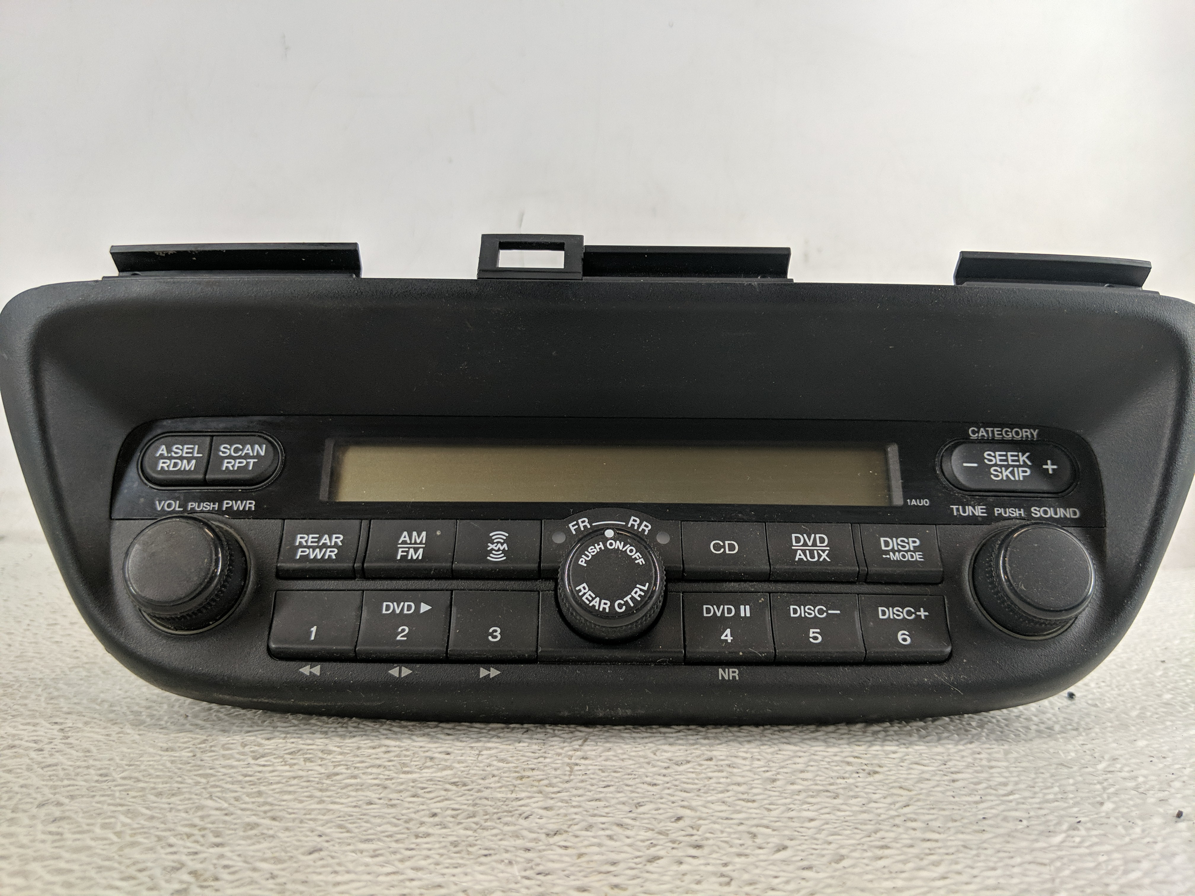 Honda Odyssey Am Fm Cd Player Radio Receiver 1197838 - Oemusedautoparts1.com