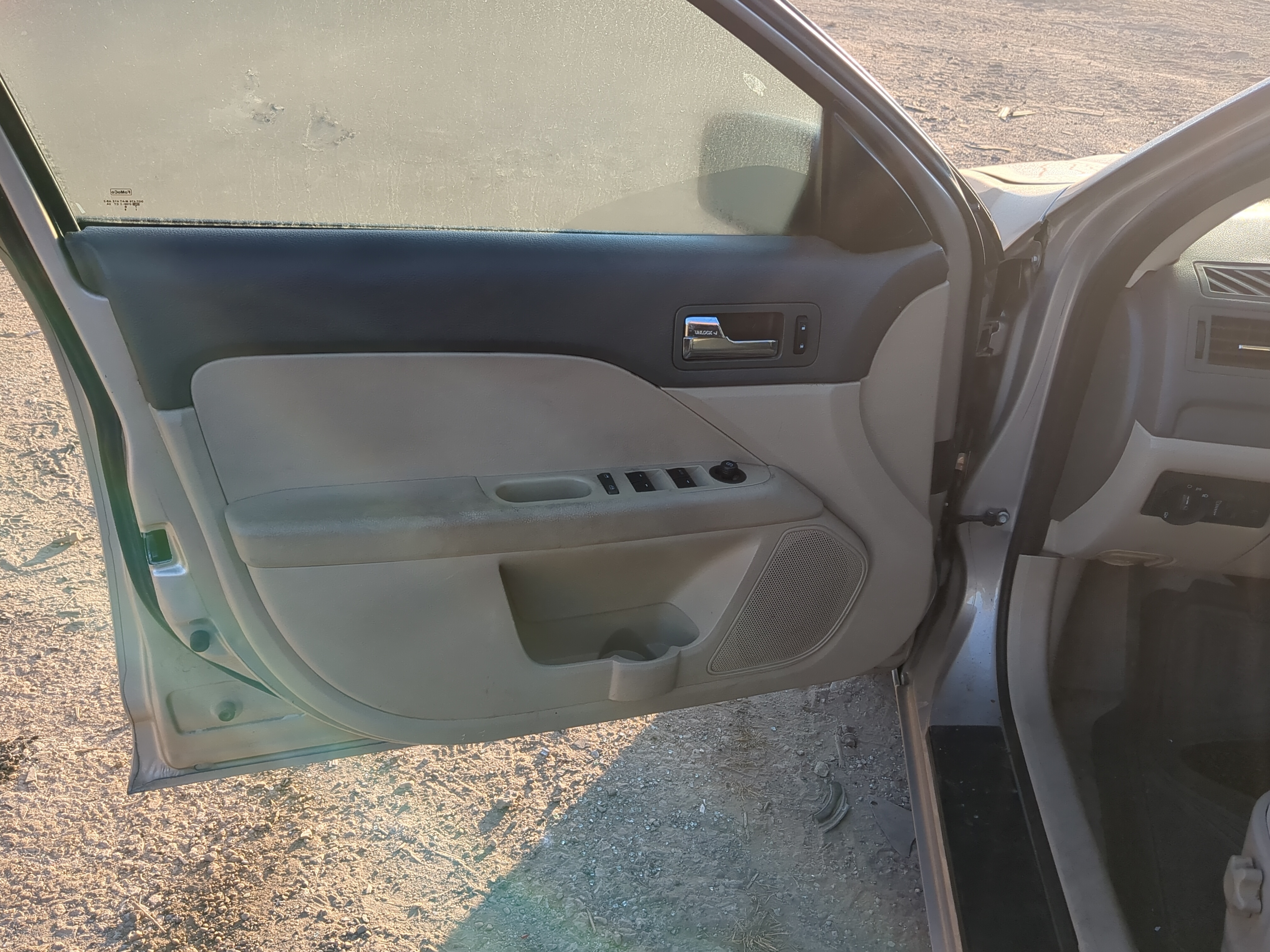 2007 Ford Fusion Front Left Driver Interior Door Panel Trim 1198149 - Oemusedautoparts1.com