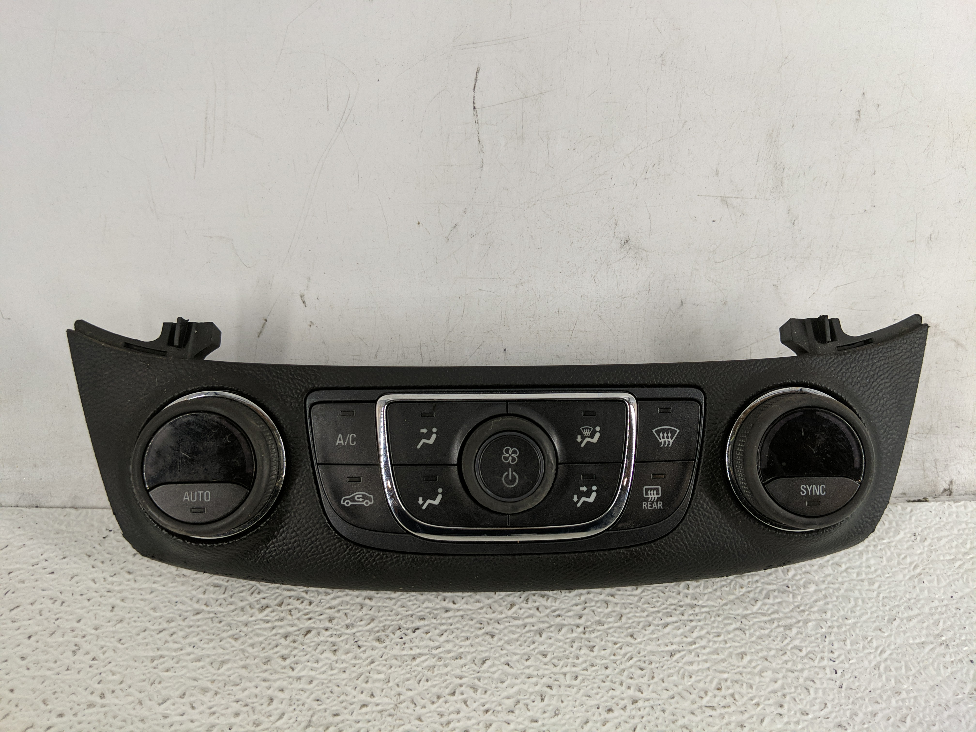 Picture of 2014 Chevrolet Impala Ac Heater Roof Climate Control Temperature Oem 1198226