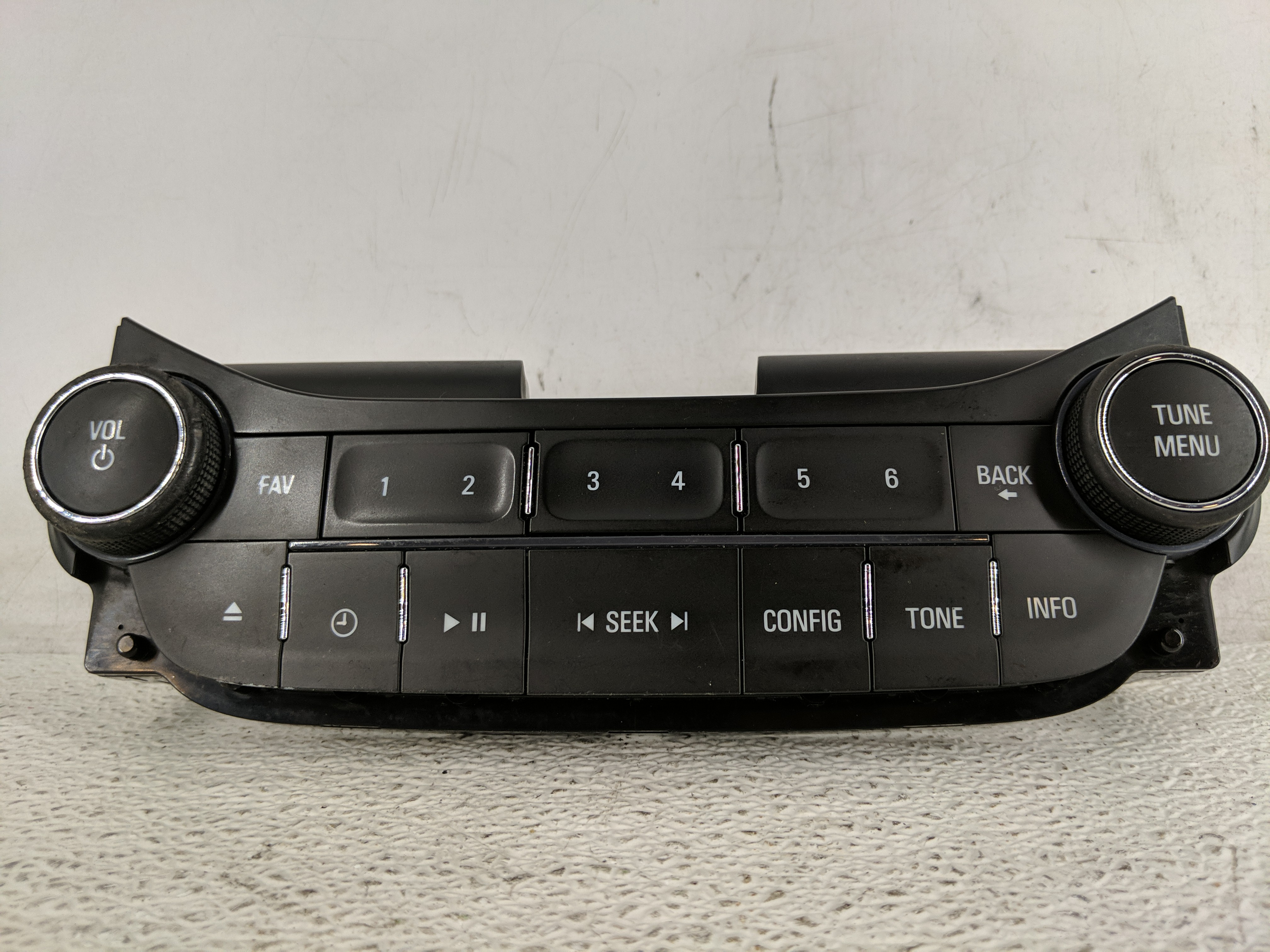 2014-2016 Chevrolet Malibu Radio Control Panel 1198233 - Oemusedautoparts1.com