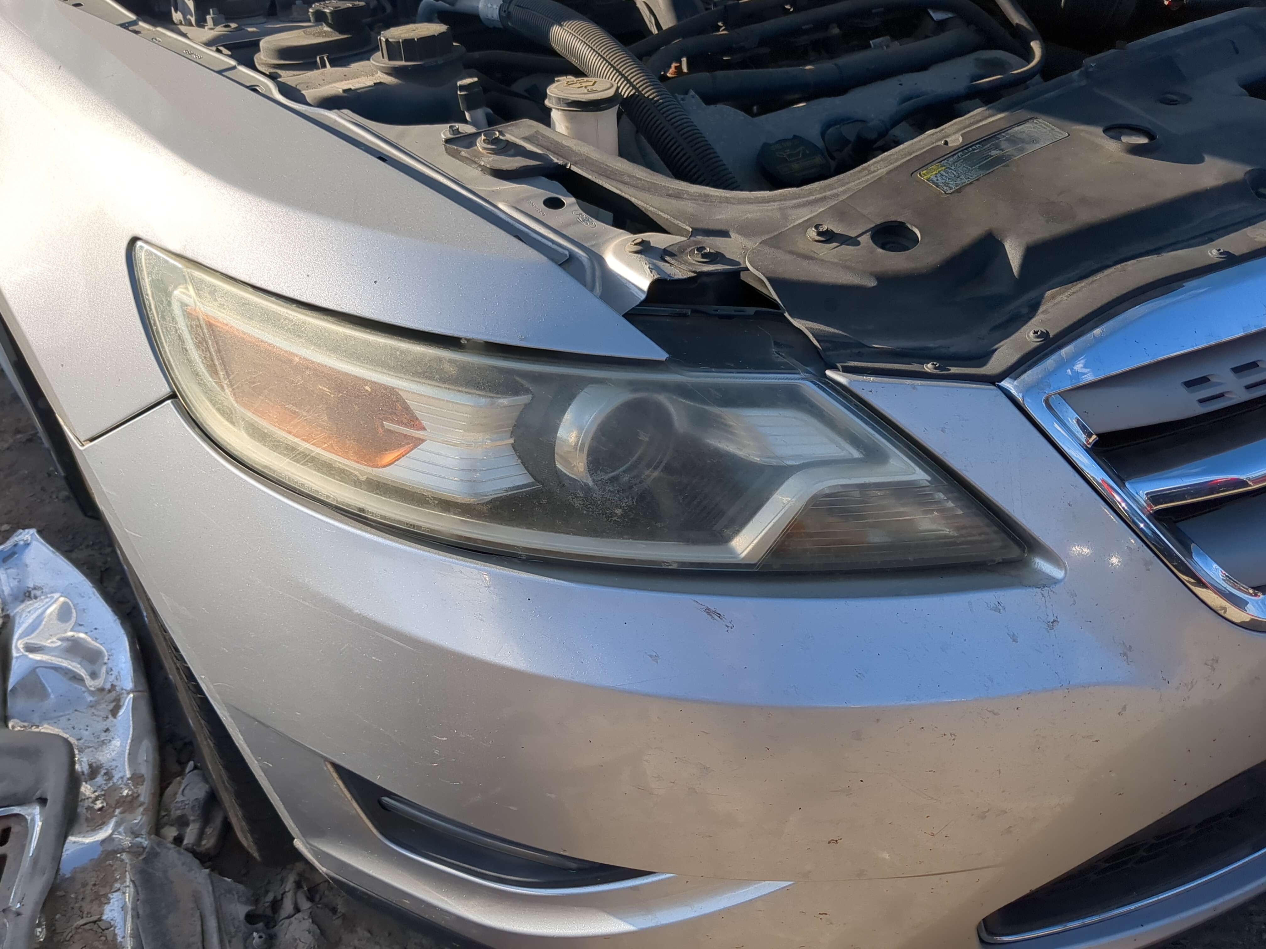 2010-2012 Ford Taurus Passenger Right Oem Head Light Headlight Lamp 1198245 - Oemusedautoparts1.com