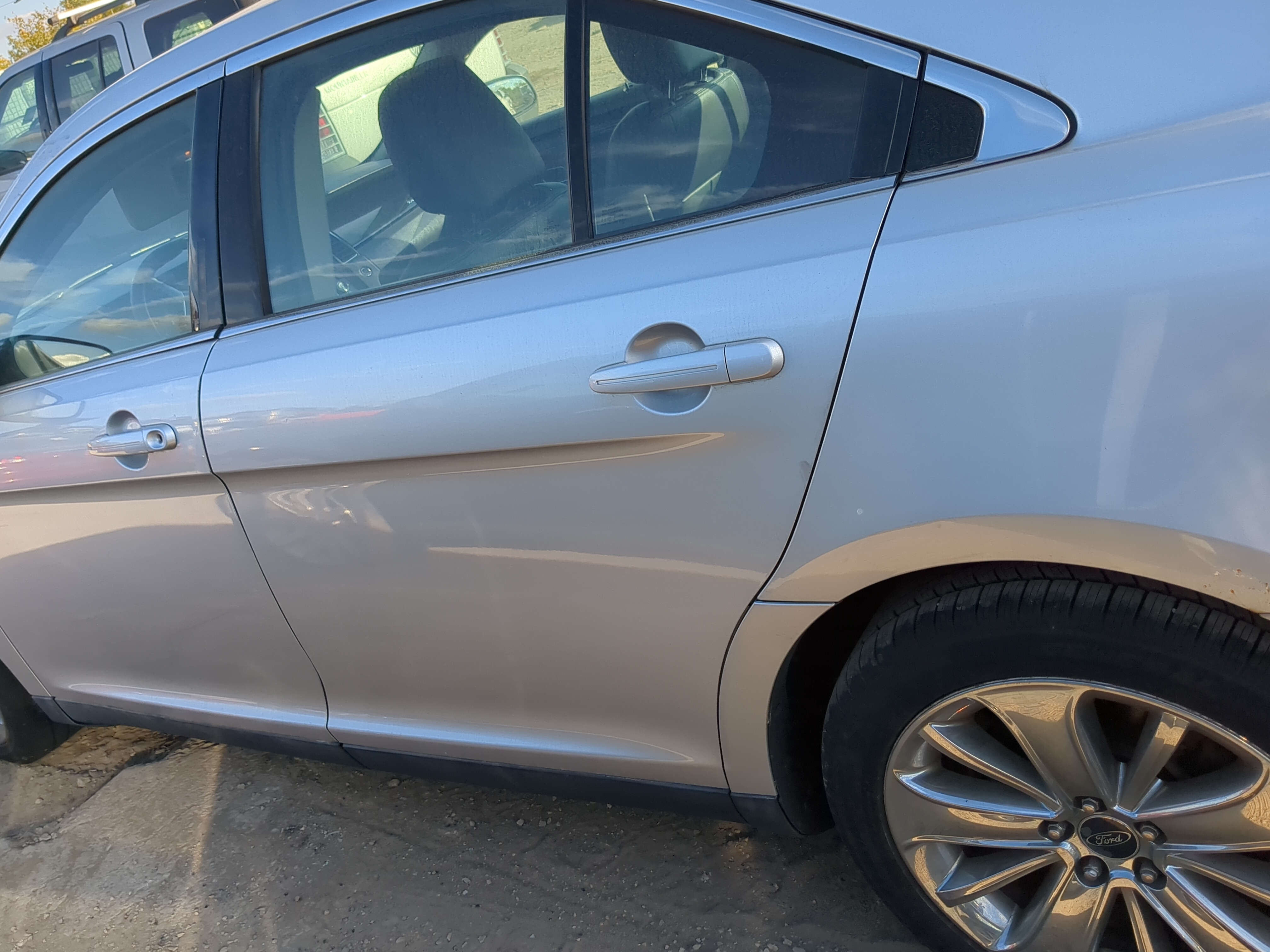 2010-2019 Ford Taurus Driver Rear Door Oem 1198258 - Oemusedautoparts1.com