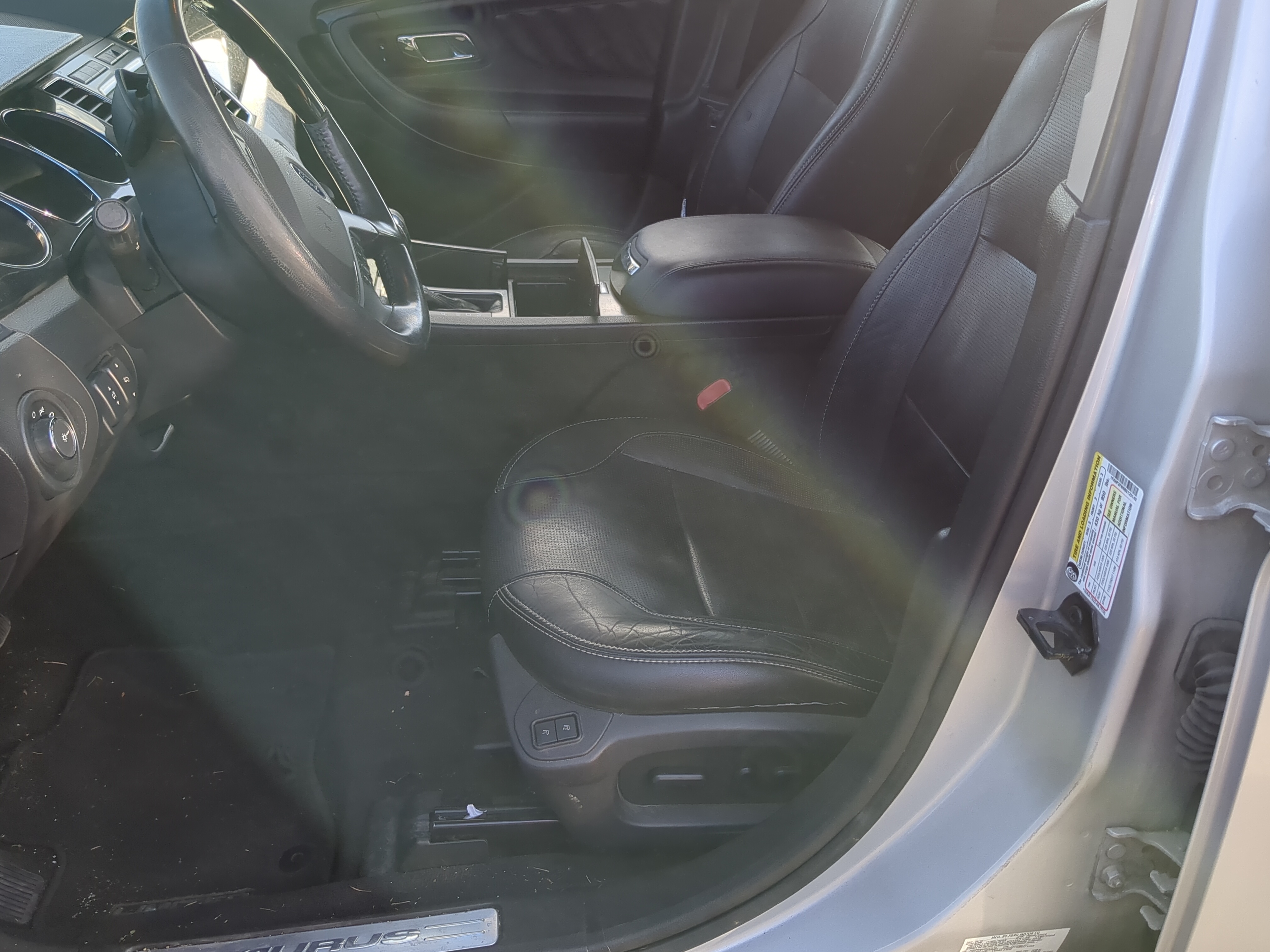 2010-2012 Ford Taurus Driver Front Seat Oem 1198336 - Oemusedautoparts1.com