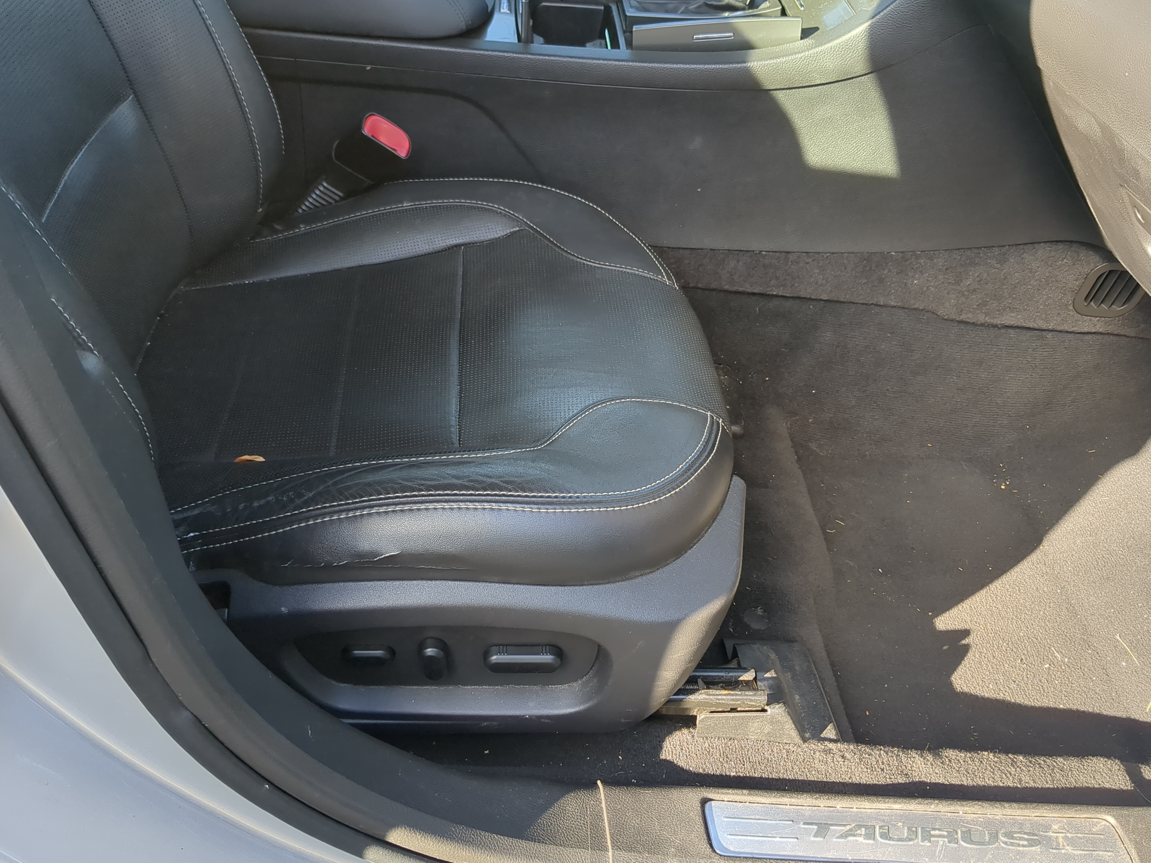 2010-2012 Ford Taurus Passenger Front Seat Oem 1198337 - Oemusedautoparts1.com