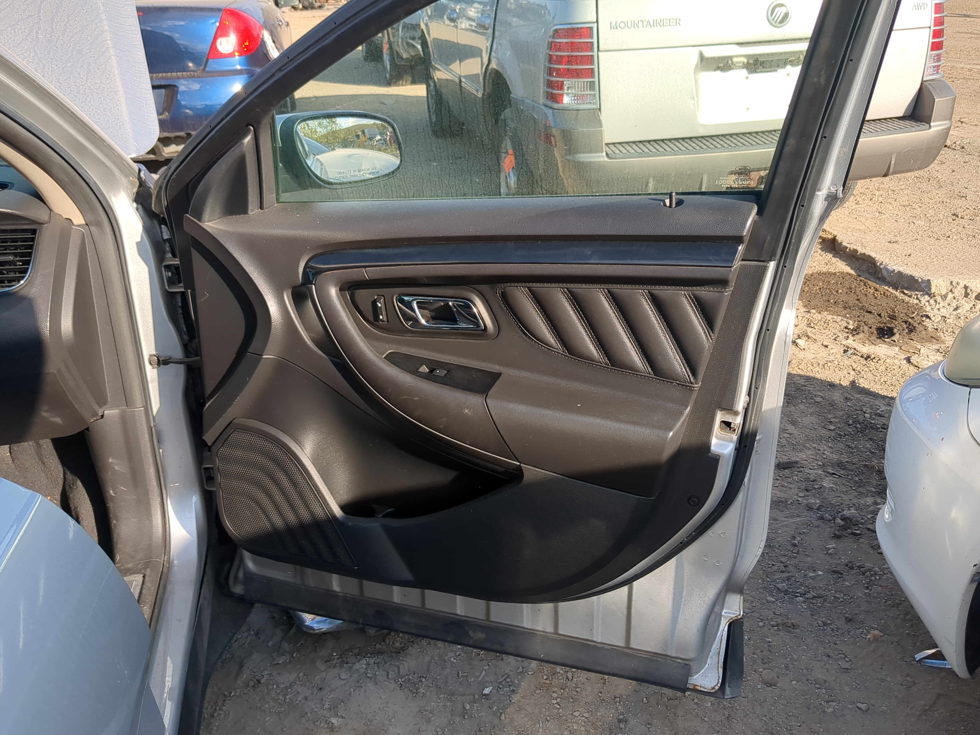 Picture of 2011 Ford Taurus Front Right Passenger Interior Door Panel Trim 1198373