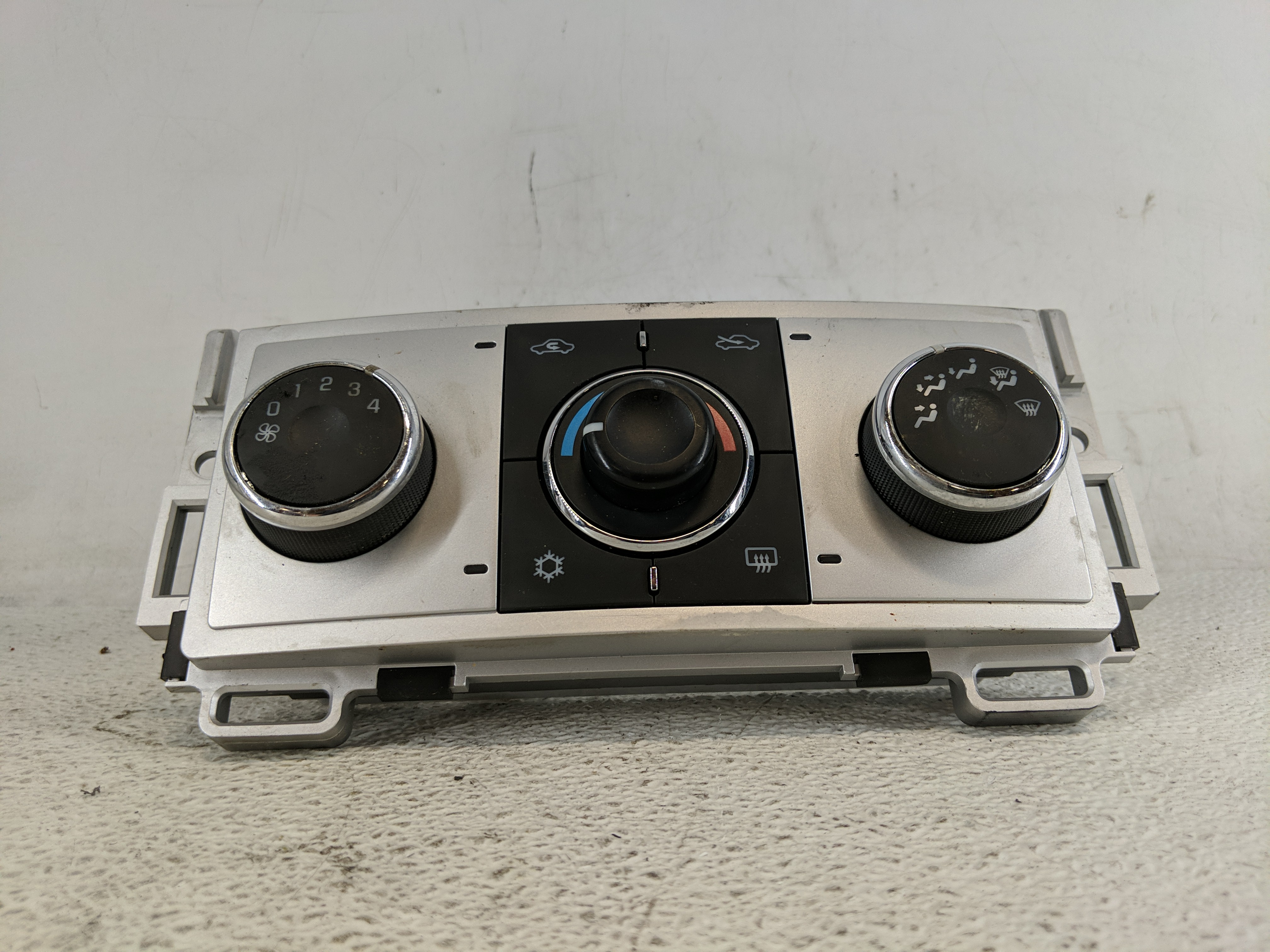 2008-2012 Chevrolet Malibu Ac Heater Climate Control 28251428 1198604 - Oemusedautoparts1.com