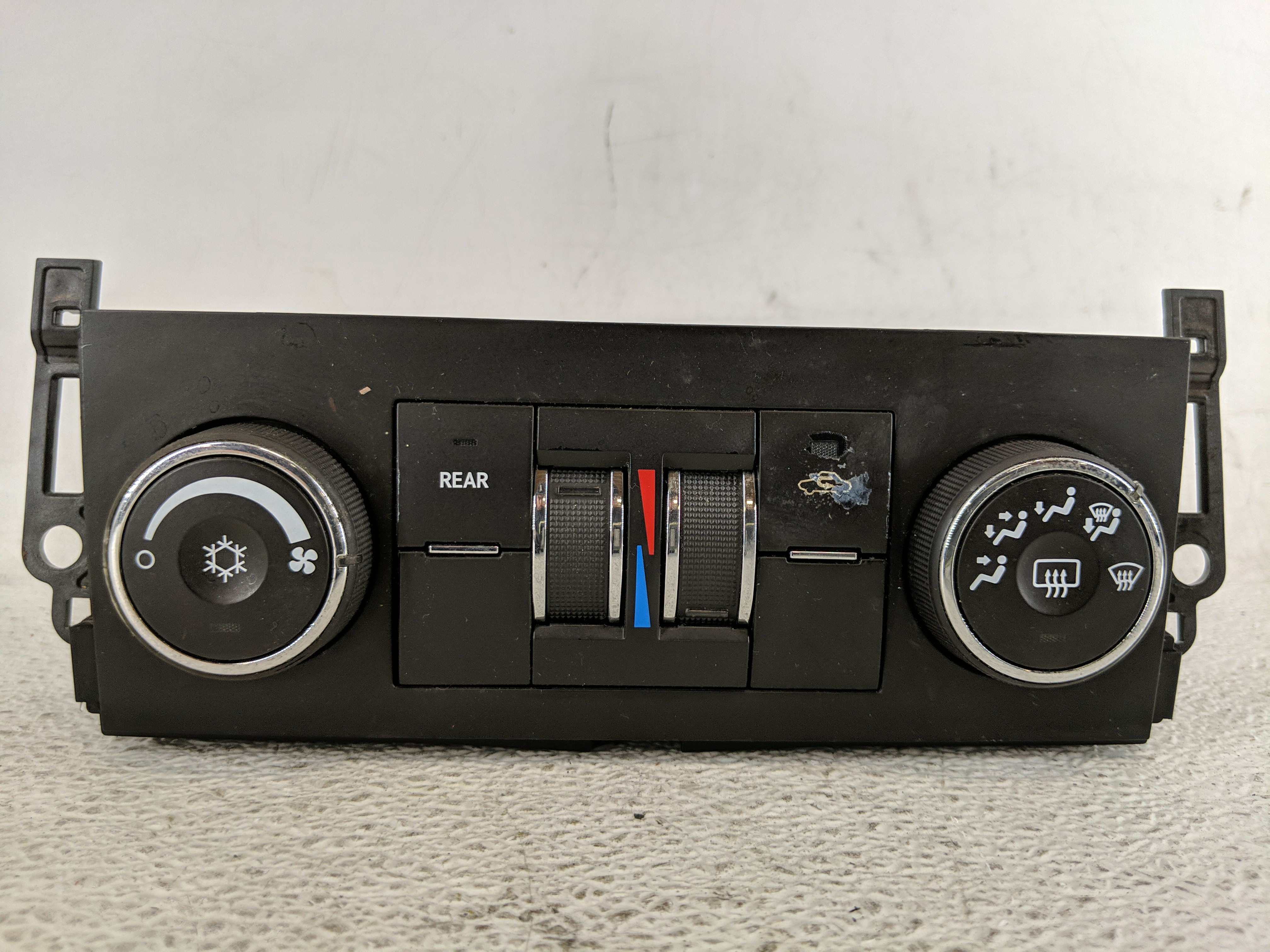 Picture of 2012-2014 Chevrolet Tahoe Ac Heater Roof Climate Control 22879021 1198607
