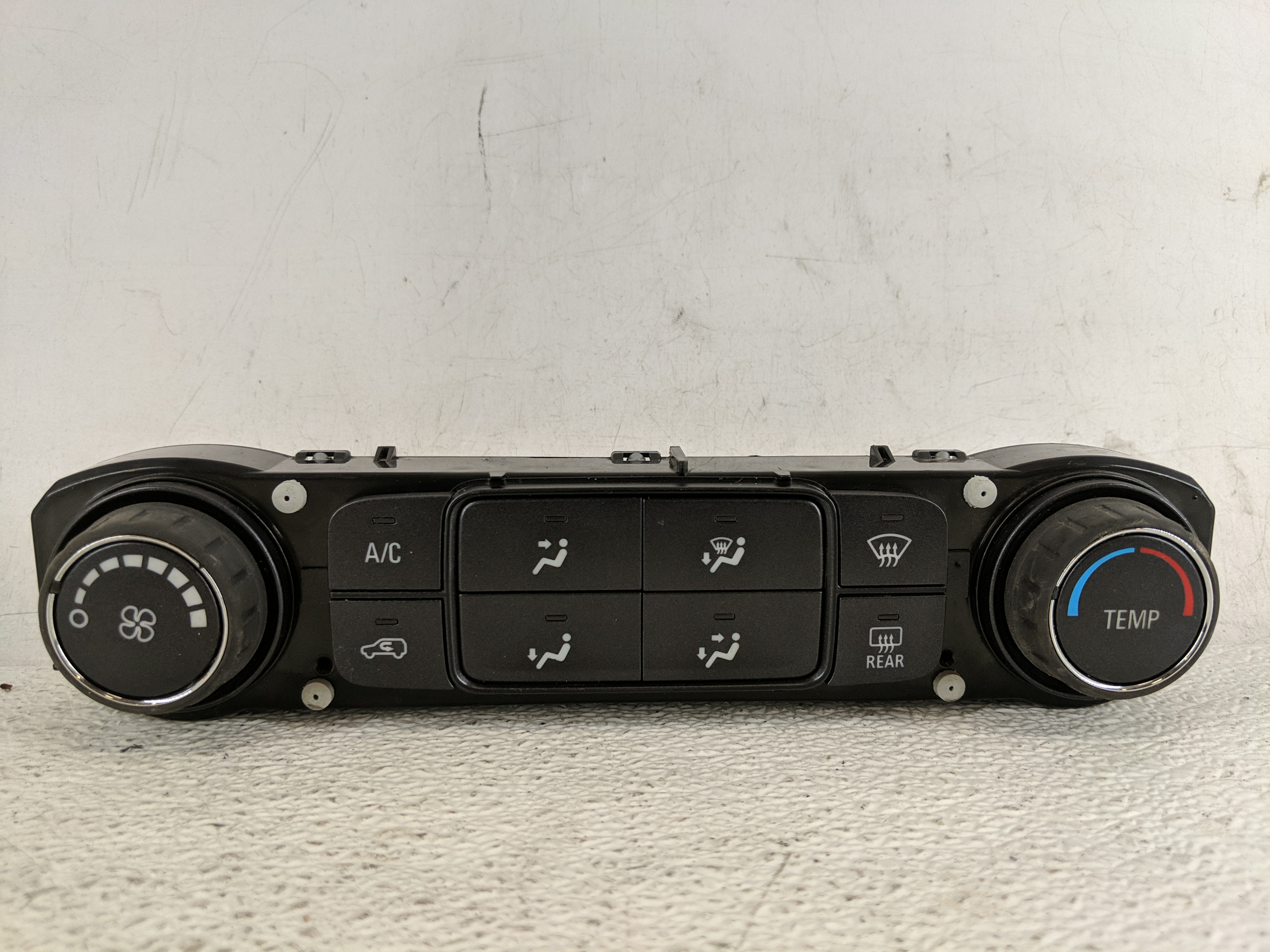 Picture of 2015-2022 Chevrolet Colorado Ac Heater Roof Climate Control 84199201 1198618