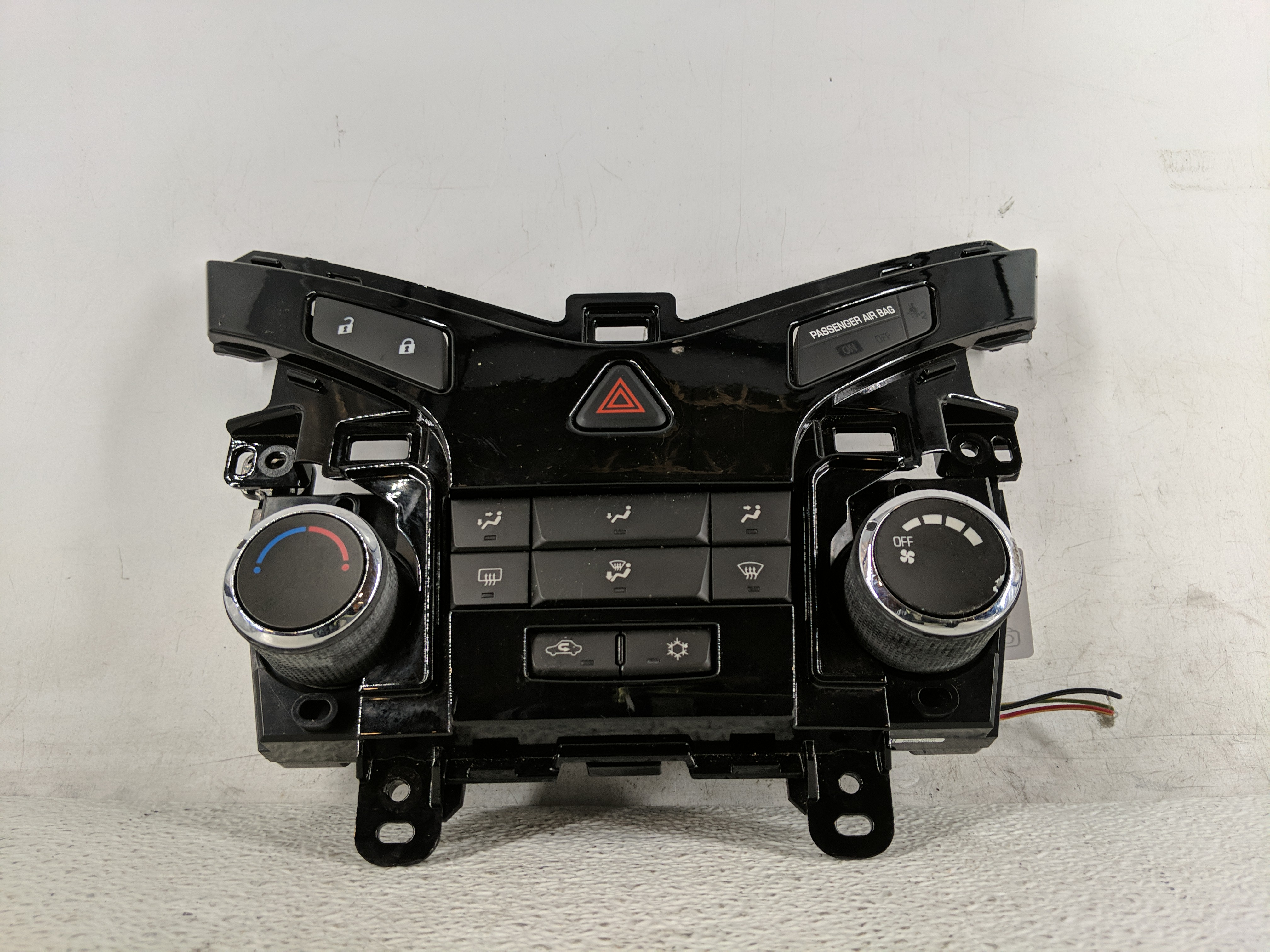 Picture of 2011-2012 Chevrolet Cruze Ac Heater Roof Climate Control 96983927 1198627