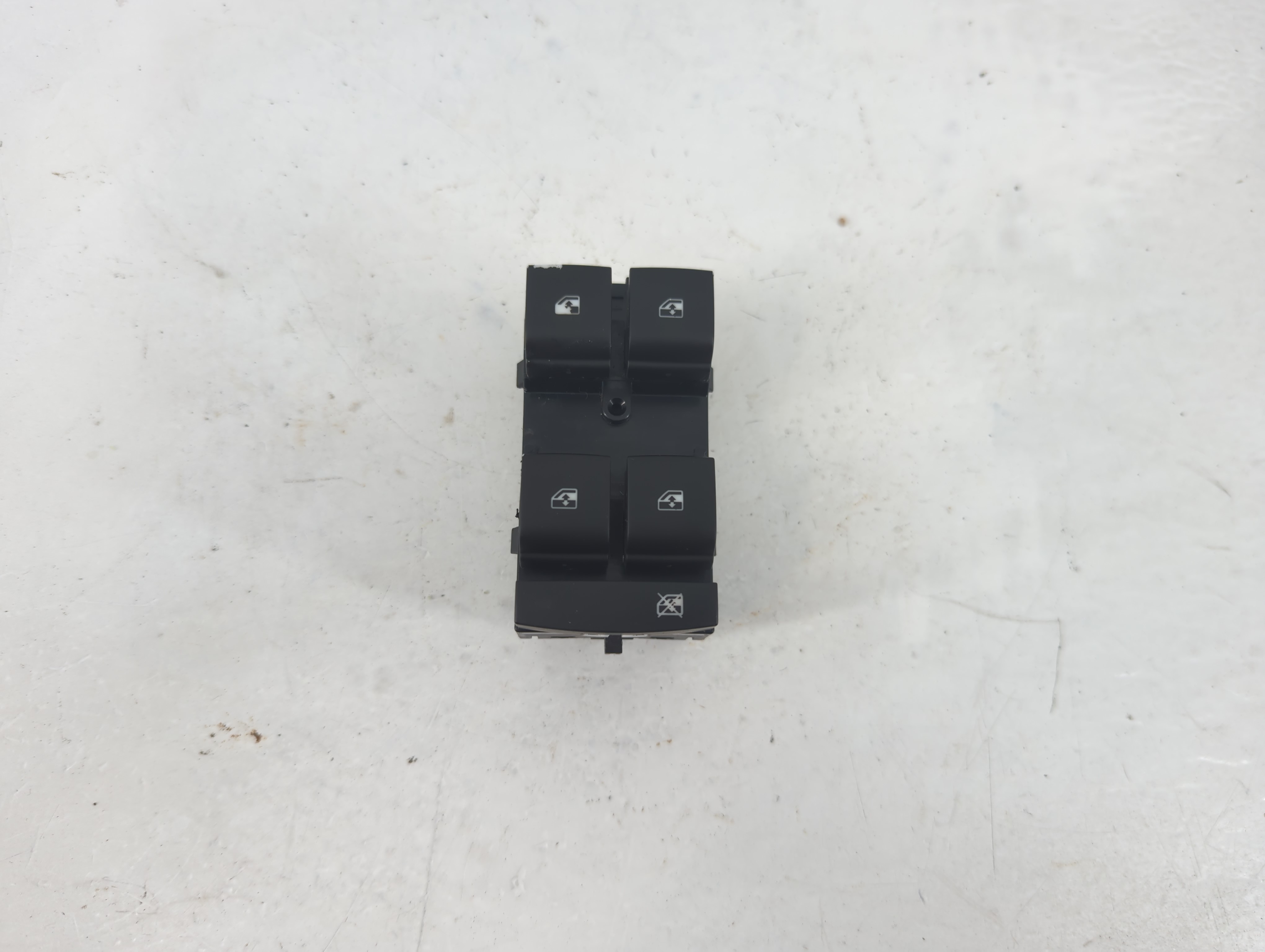 2016-2019 Chevrolet Cruze Driver Left Door Master Power Window Switch 1198638 - Oemusedautoparts1.com