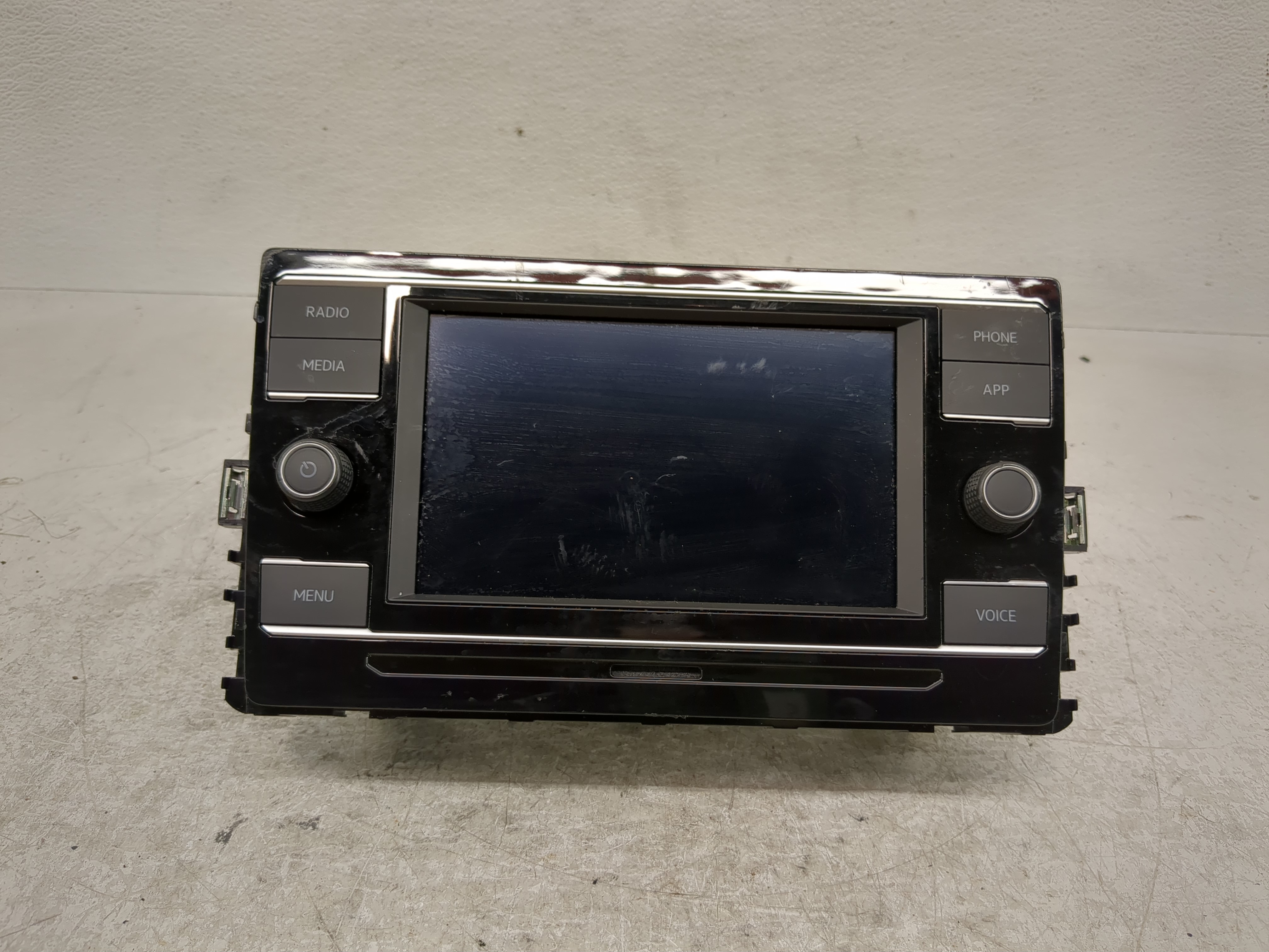 2020-2021 Volkswagen Jetta Am Fm Cd Player Radio Receiver 1198644 - Oemusedautoparts1.com