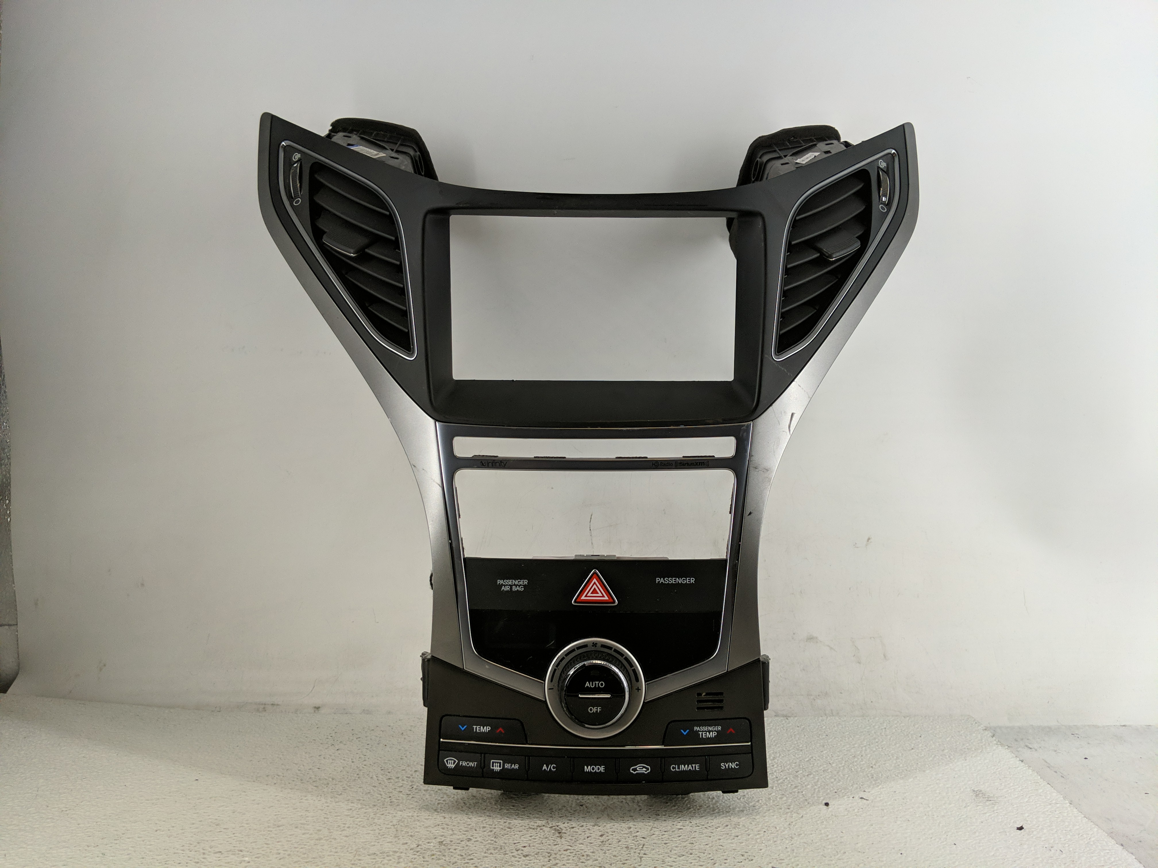 2015-2017 Hyundai Azera Ac Heater Climate Control 97250-3vgb0 1198663 - Oemusedautoparts1.com