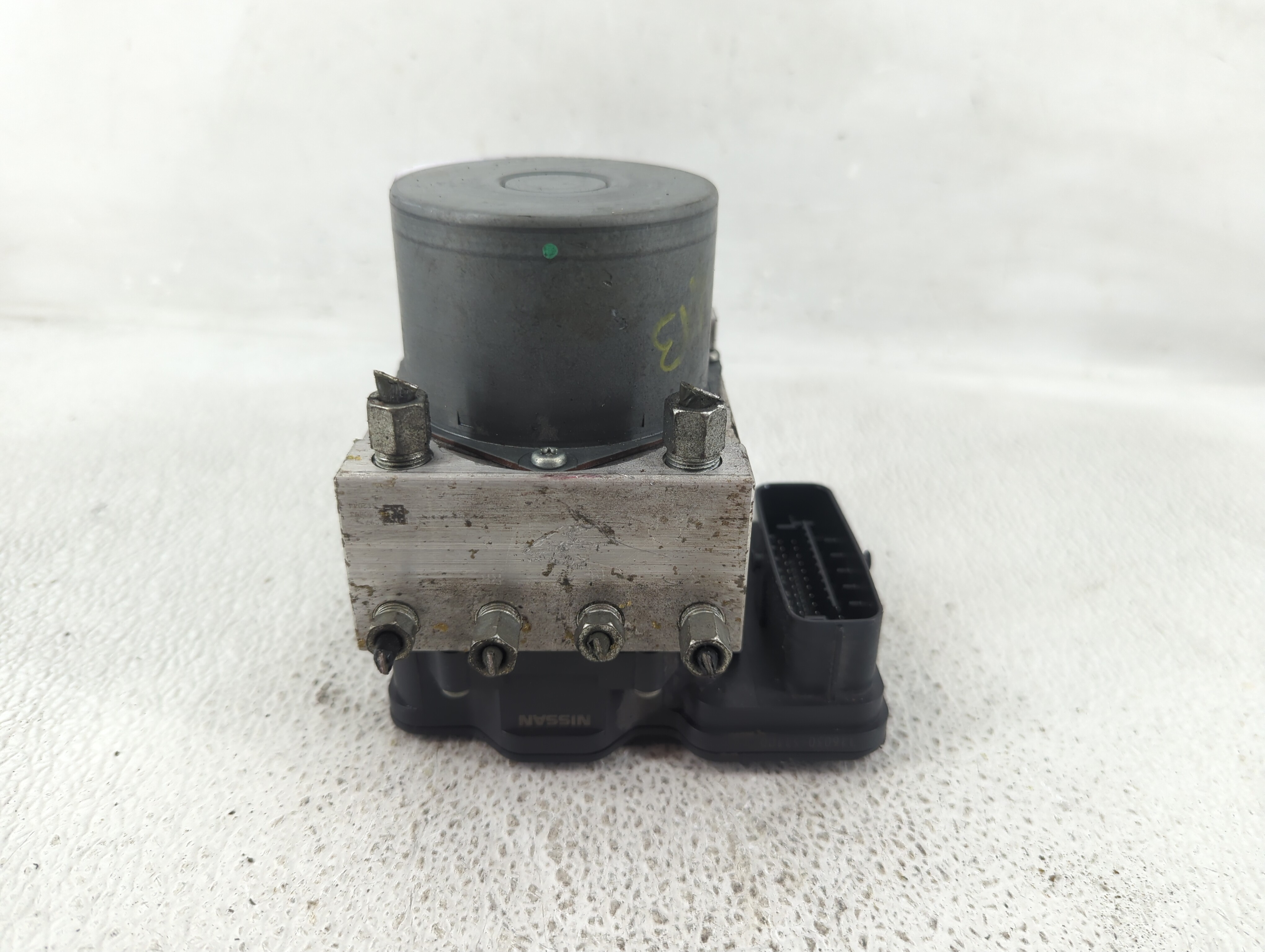 2018-2020 Nissan Pathfinder Abs Pump Control Module 1198693 - Oemusedautoparts1.com