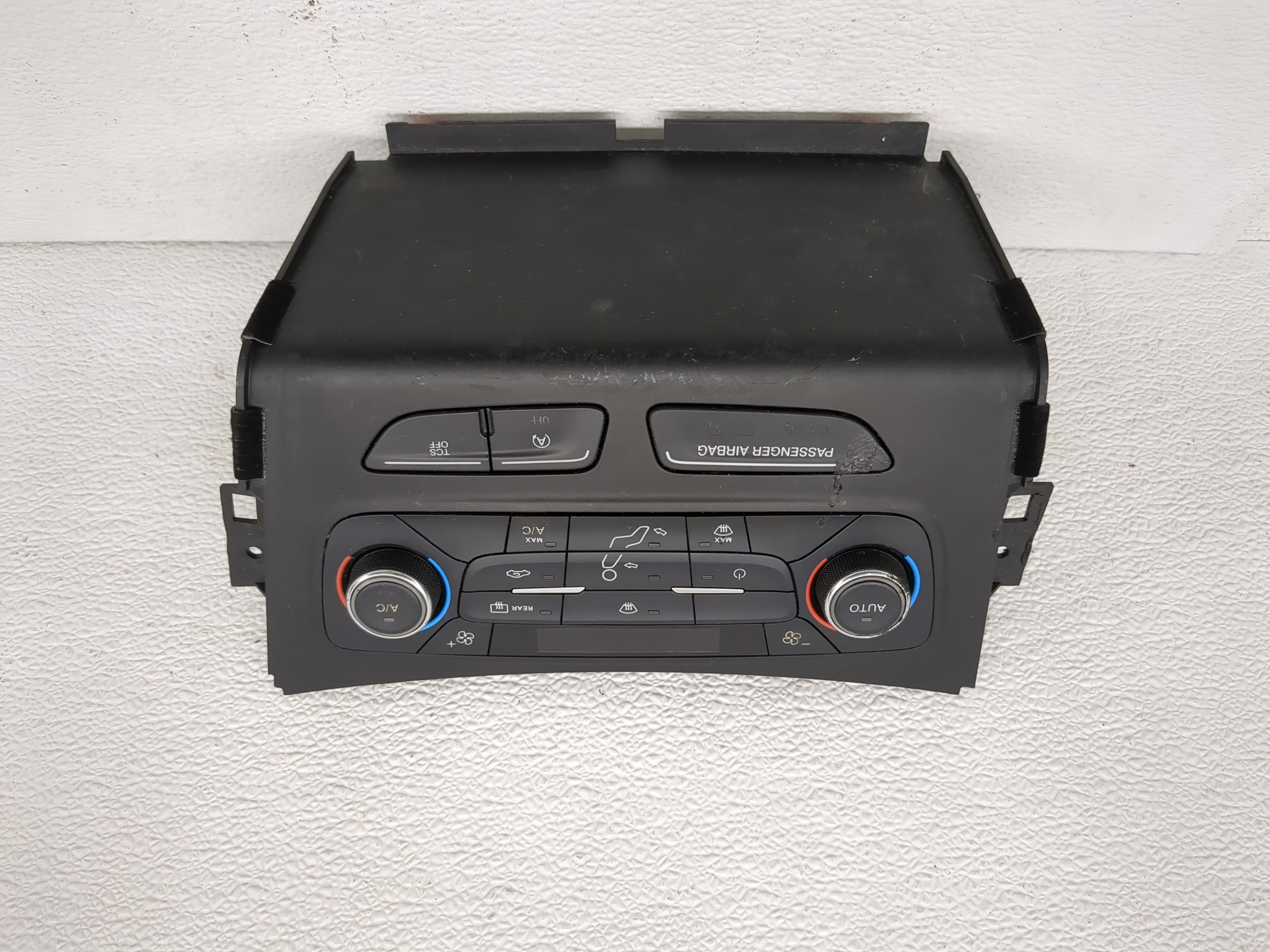 Picture of 2017-2017 Ford Escape Ac Heater Roof Climate Control Gj5t-18c612-ae 1198716