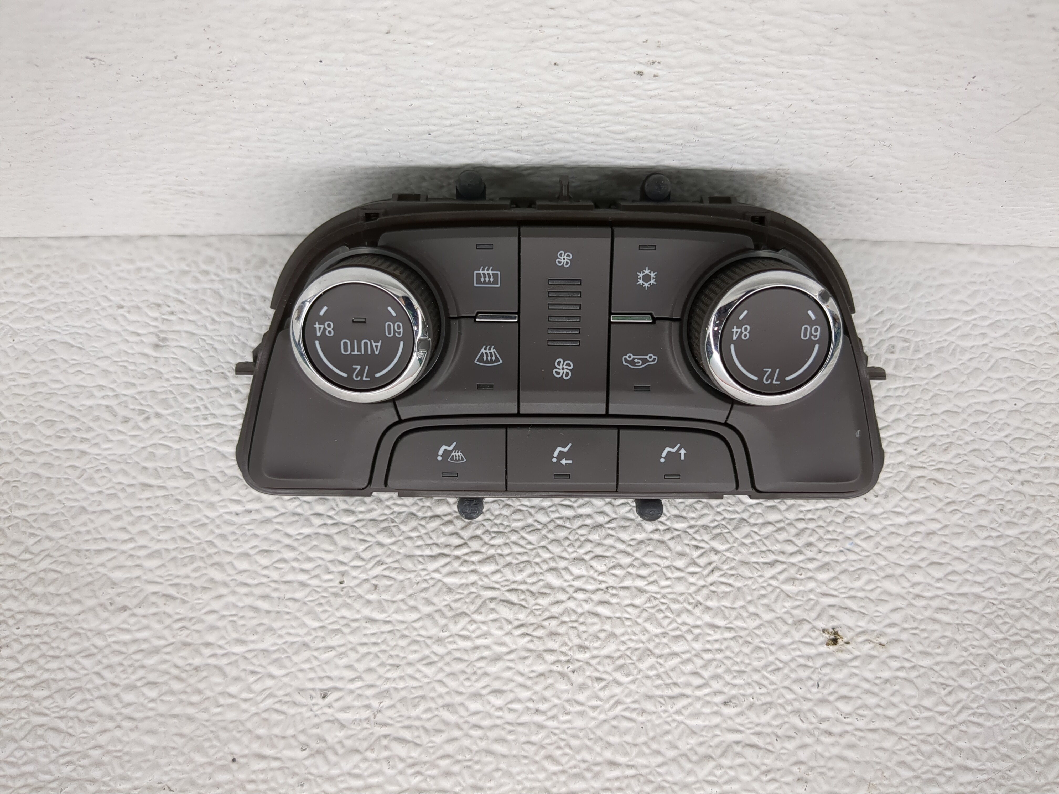 2012-2015 Buick Verano Ac Heater Roof Climate Control 22944944 1198731 - Oemusedautoparts1.com