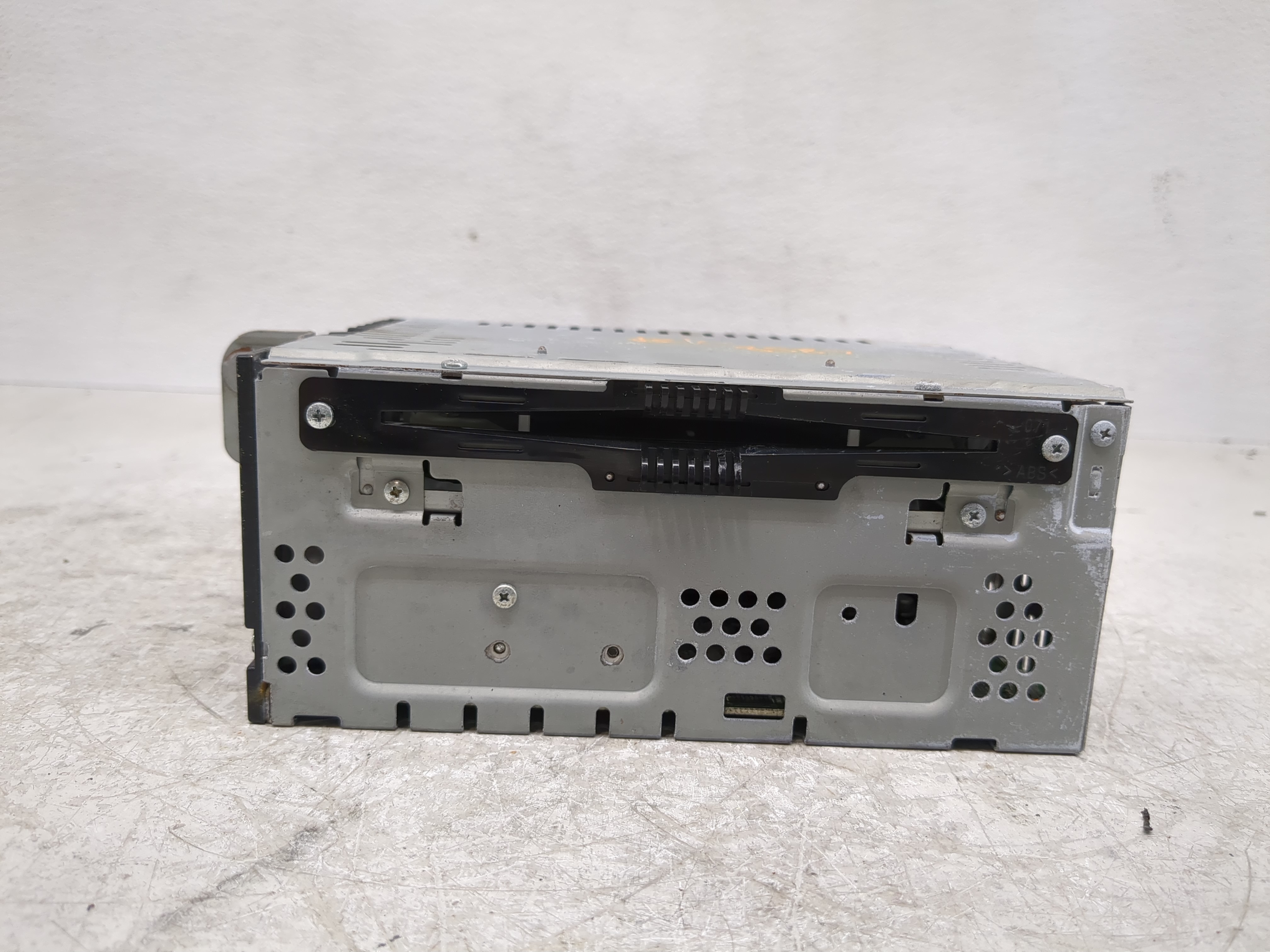 2015-2019 Ford Escape Am Fm Cd Player Radio Receiver 1198745 - Oemusedautoparts1.com