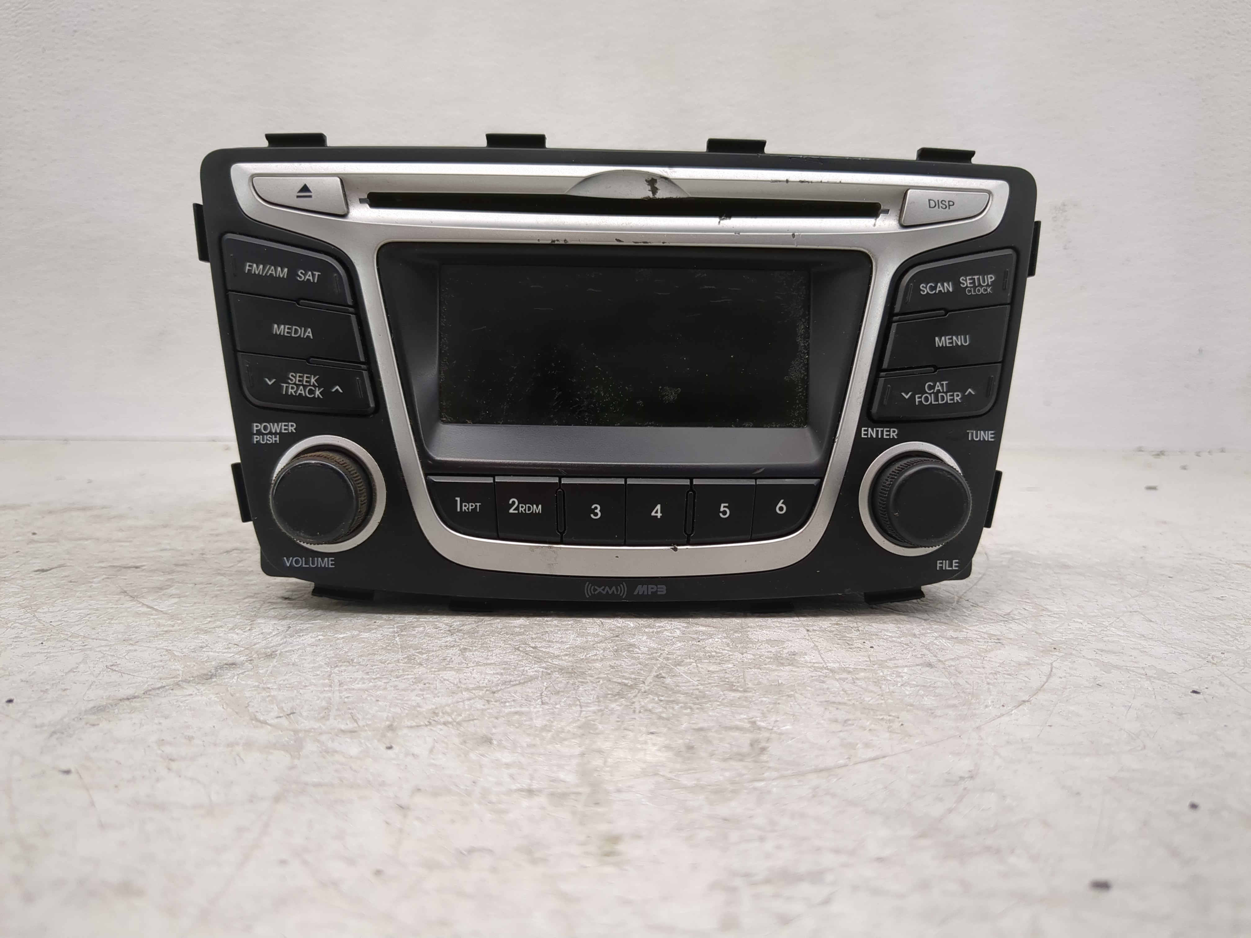 2012-2014 Hyundai Accent Am Fm Cd Player Radio Receiver 1198747 - Oemusedautoparts1.com