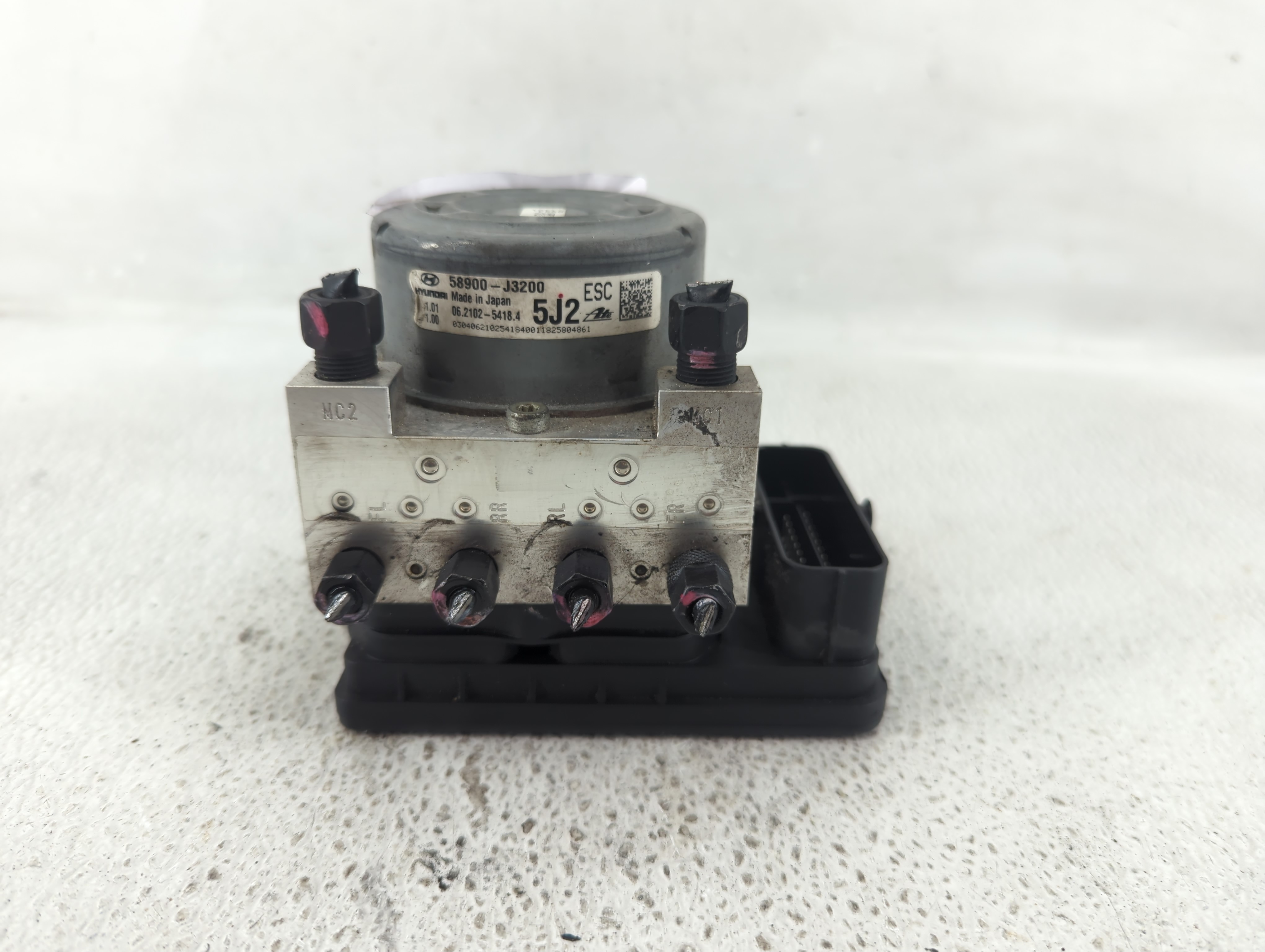 2019-2020 Hyundai Veloster Abs Pump Control Module 1198766 - Oemusedautoparts1.com