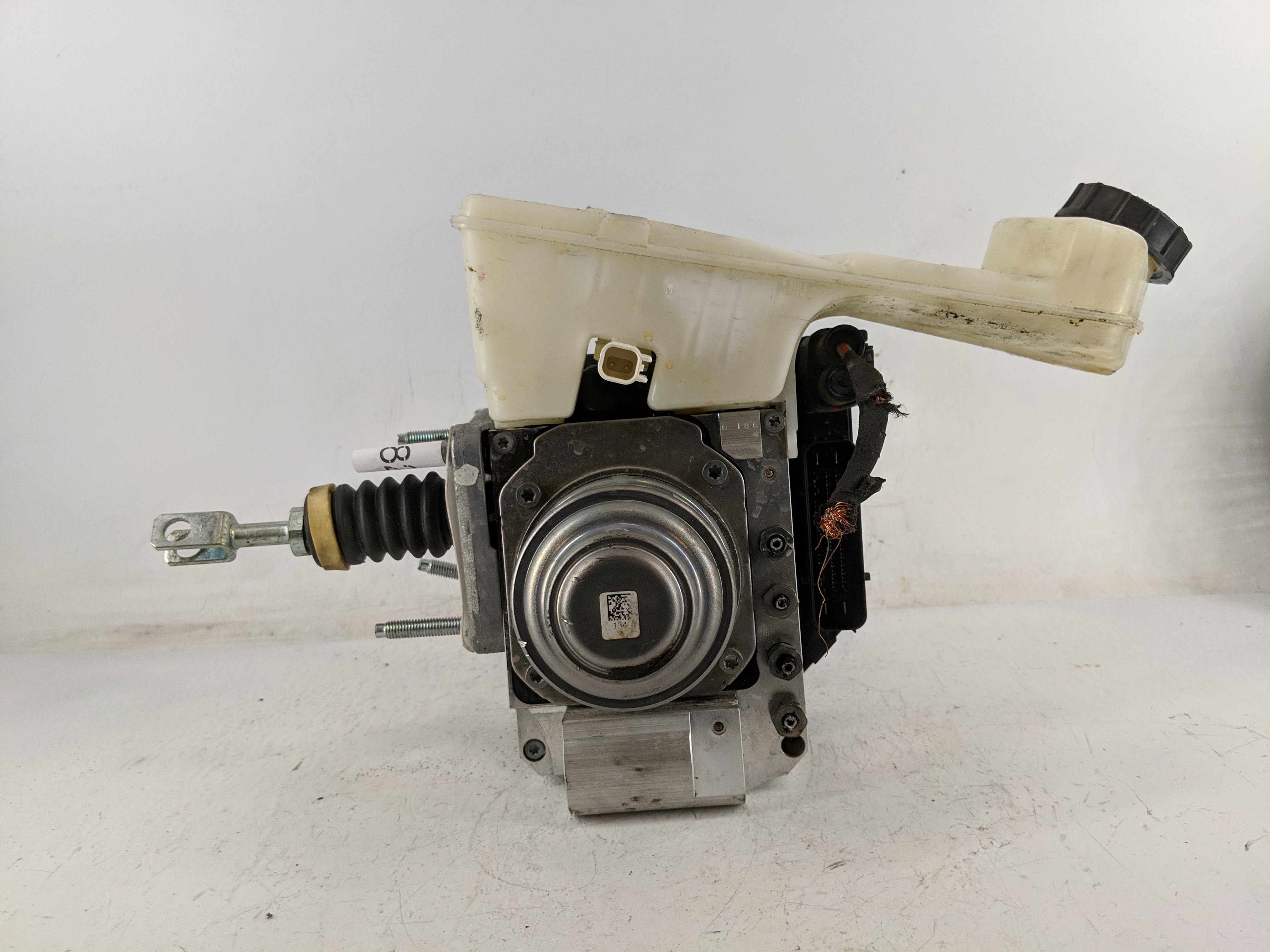 2020-2022 Ford Escape Abs Pump Control Module 1198829 - Oemusedautoparts1.com