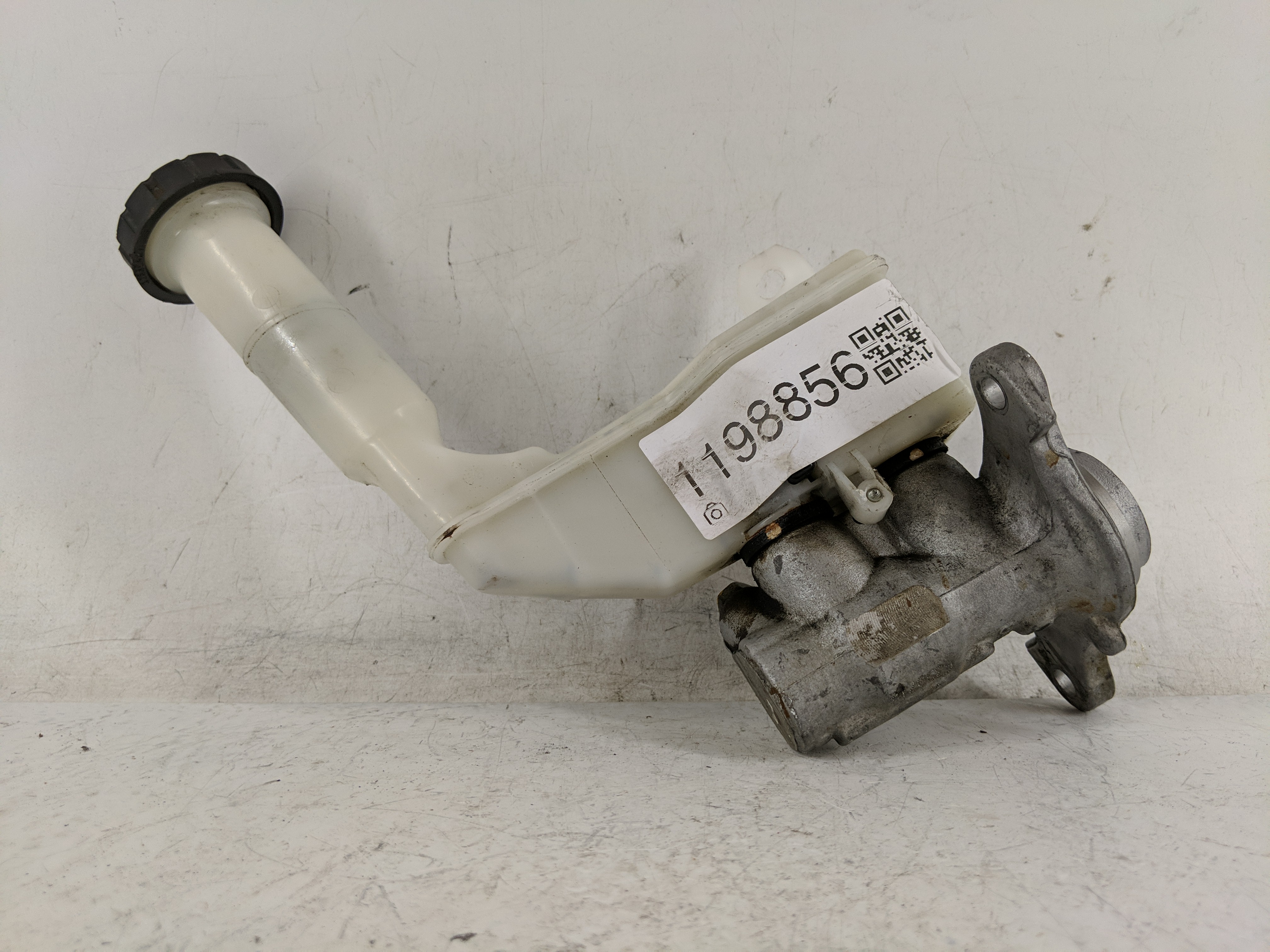 2013-2019 Nissan Sentra Brake Master Cylinder 1198856 - Oemusedautoparts1.com