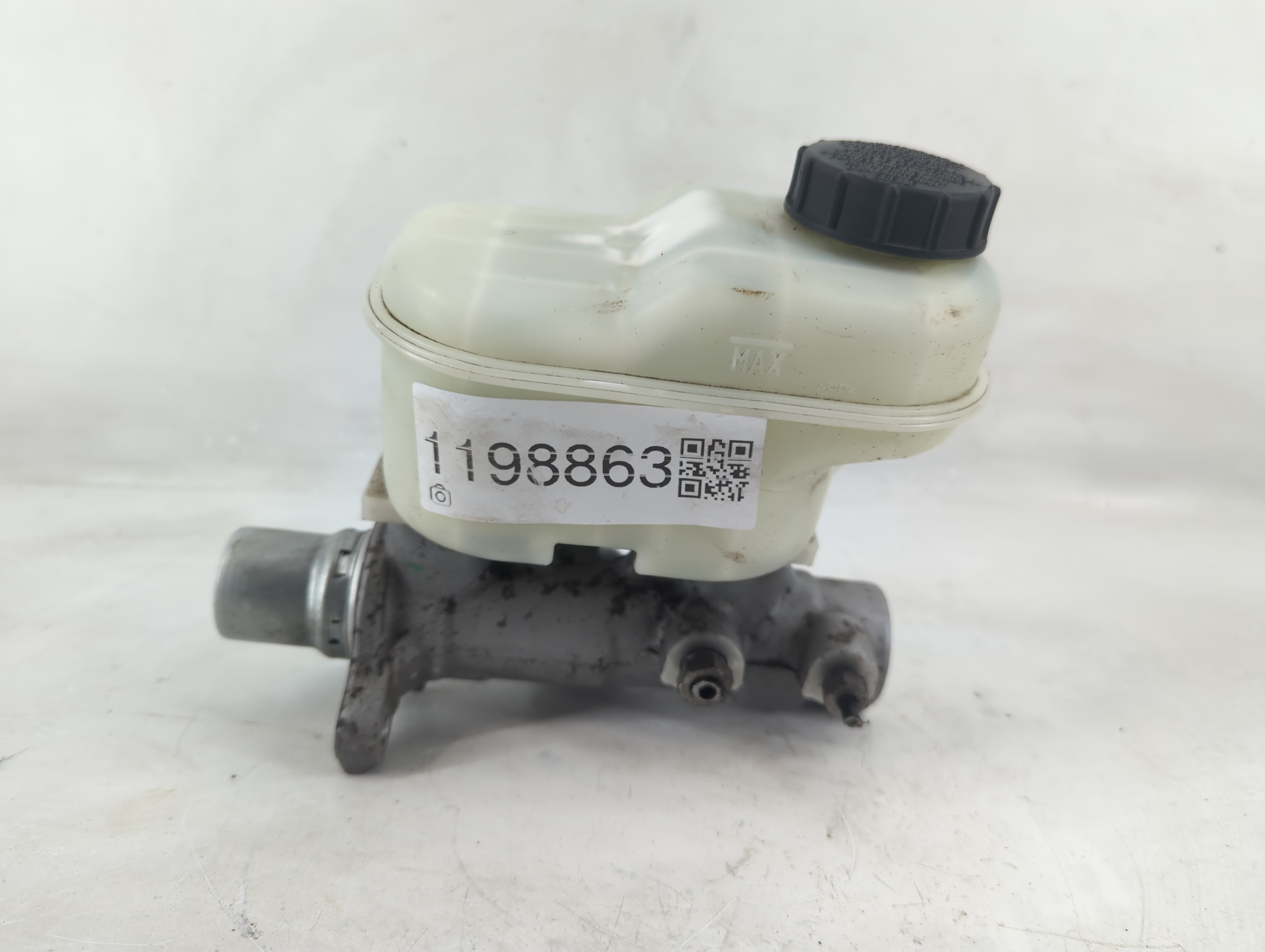 2018-2020 Ford F-150 Brake Master Cylinder 1198863 - Oemusedautoparts1.com