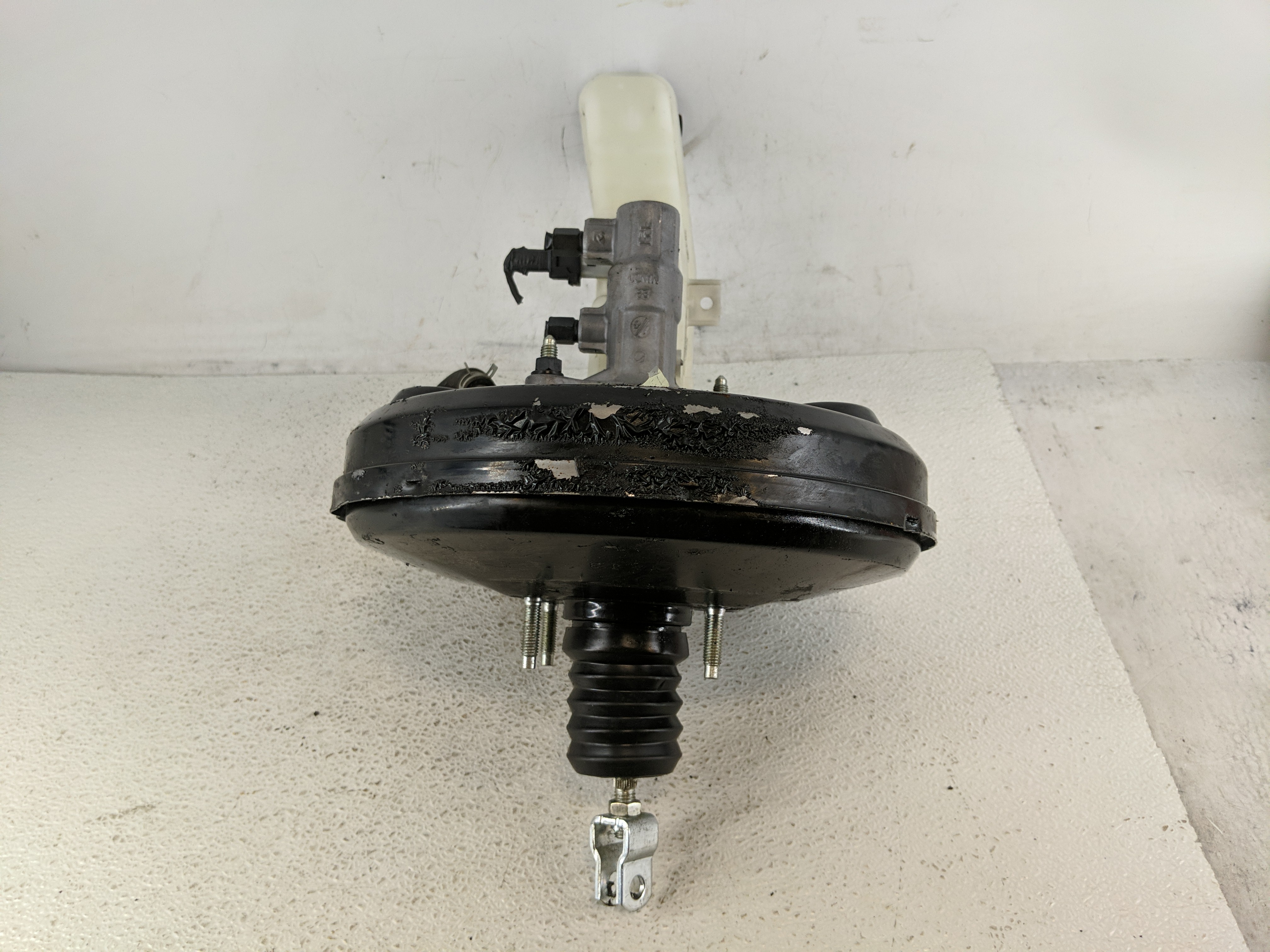 2017-2020 Hyundai Elantra Power Brake Booster Oem 1198872 - Oemusedautoparts1.com