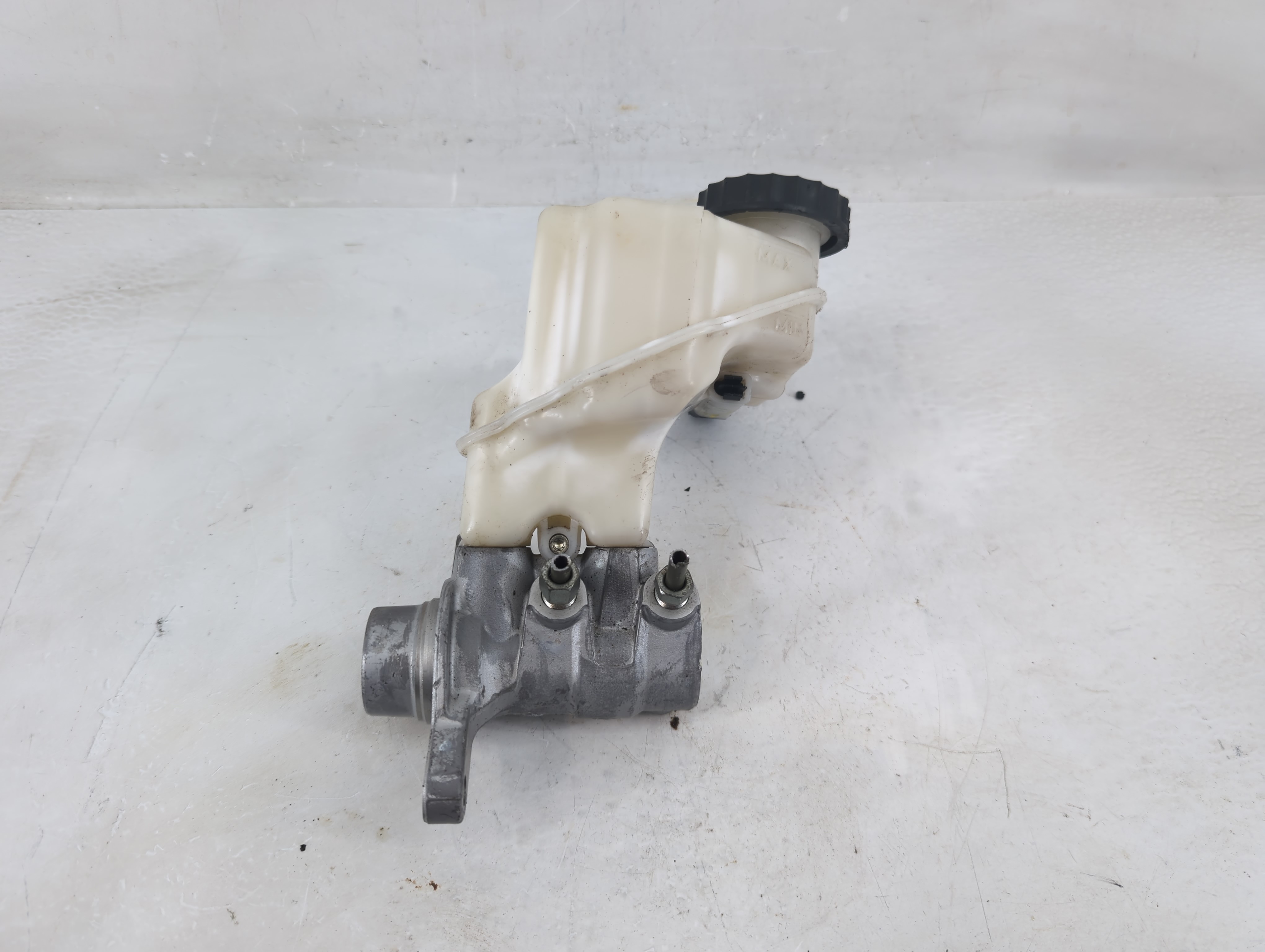 2013-2018 Nissan Altima Brake Master Cylinder 1198894 - Oemusedautoparts1.com