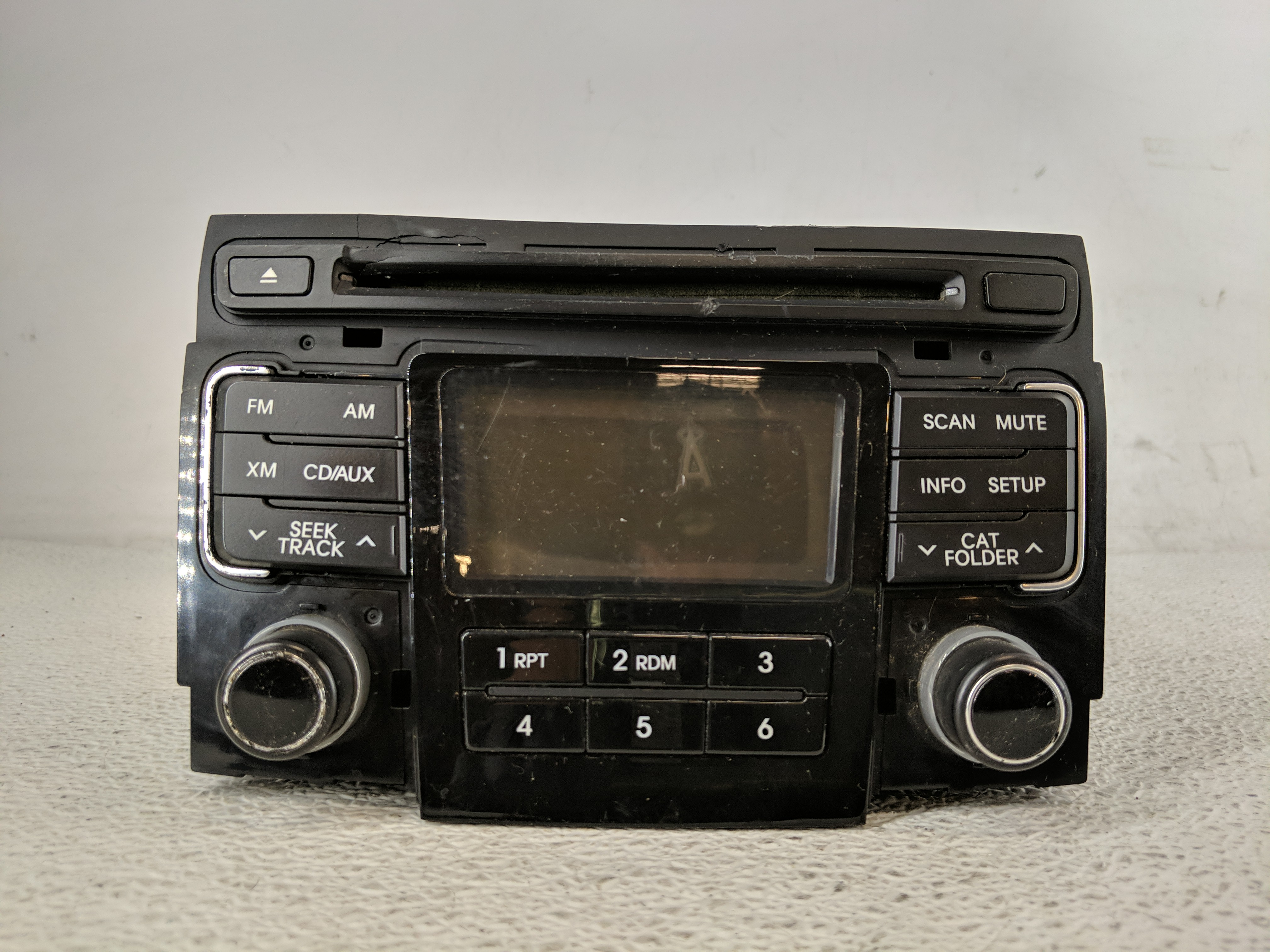 2011-2011 Hyundai Sonata Am Fm Cd Player Radio Receiver 1198919 - Oemusedautoparts1.com