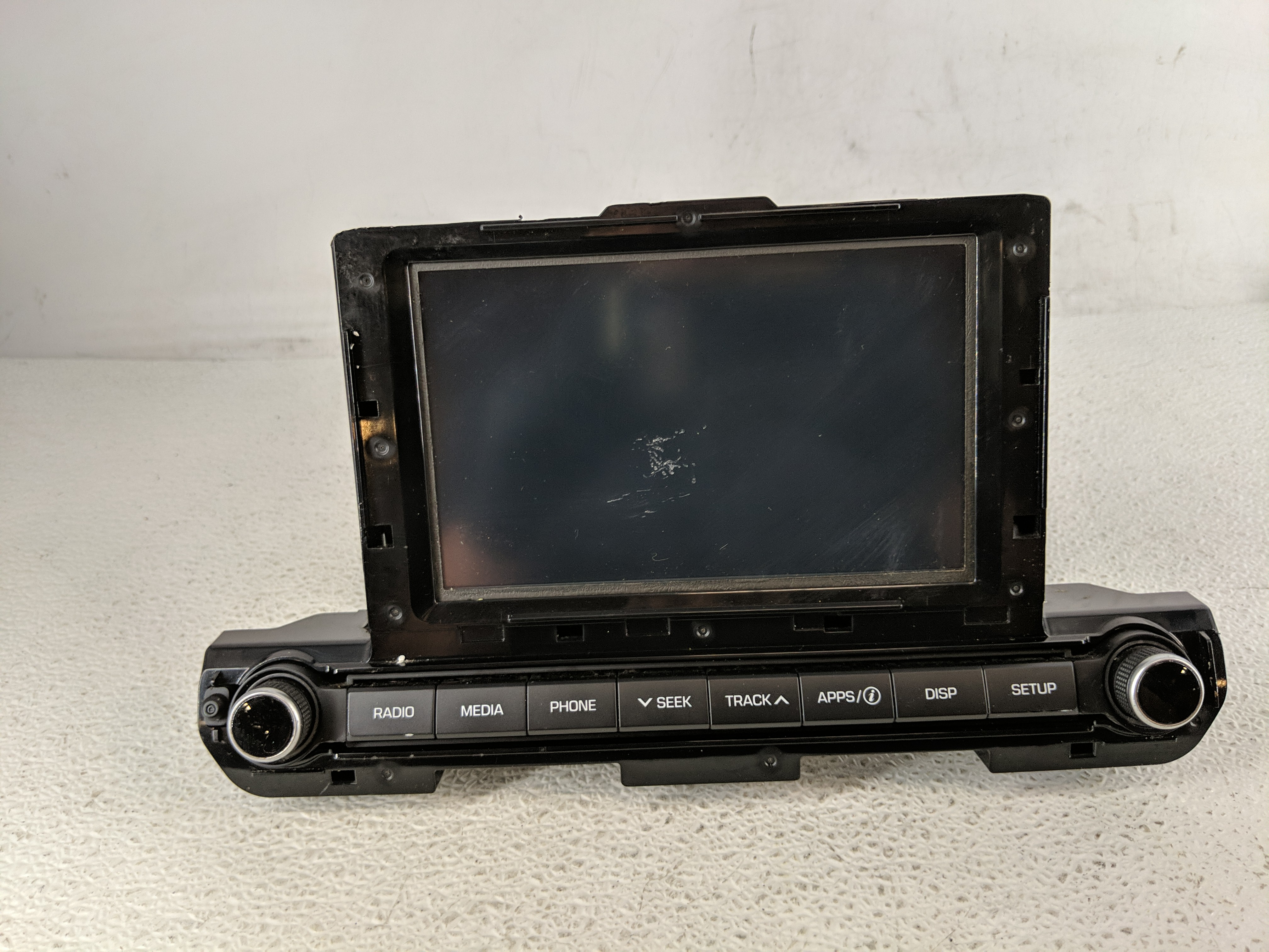 2017-2018 Hyundai Elantra Am Fm Cd Player Radio Receiver 1198926 - Oemusedautoparts1.com