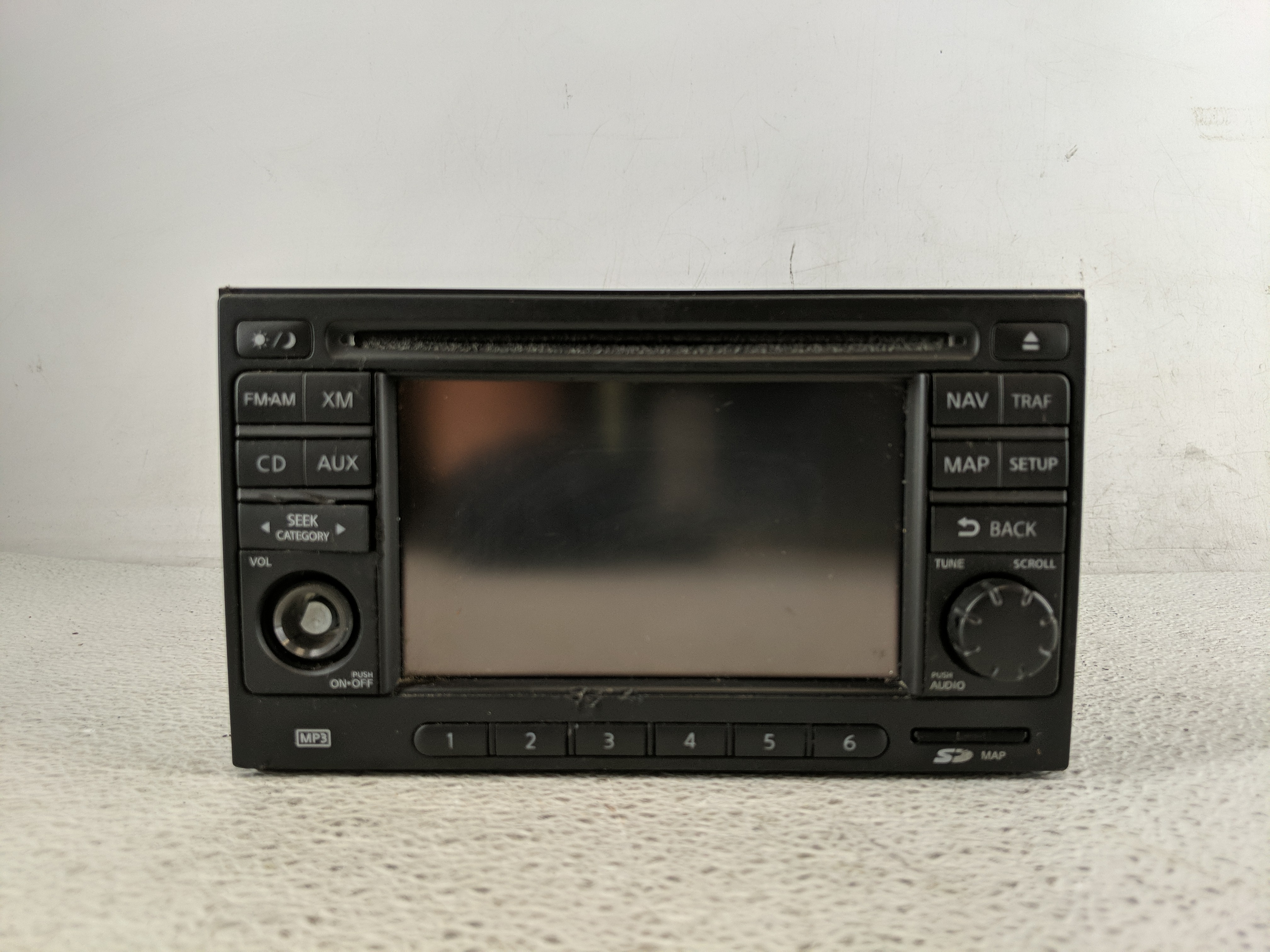 2012-2015 Nissan Rogue Am Fm Cd Player Radio Receiver 1198943 - Oemusedautoparts1.com