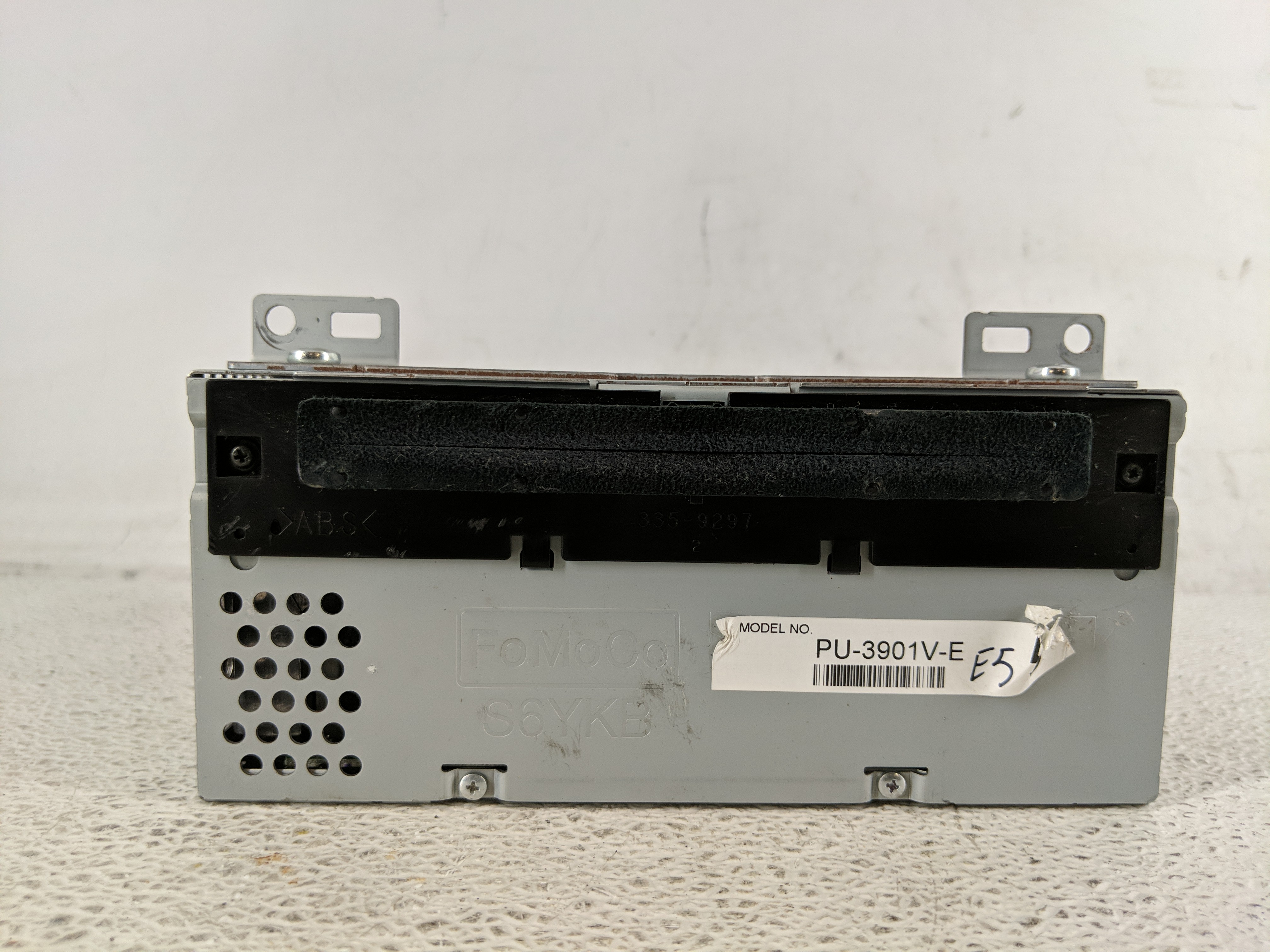 2015-2016 Ford Transit-150 Am Fm Cd Player Radio Receiver 1198955 - Oemusedautoparts1.com