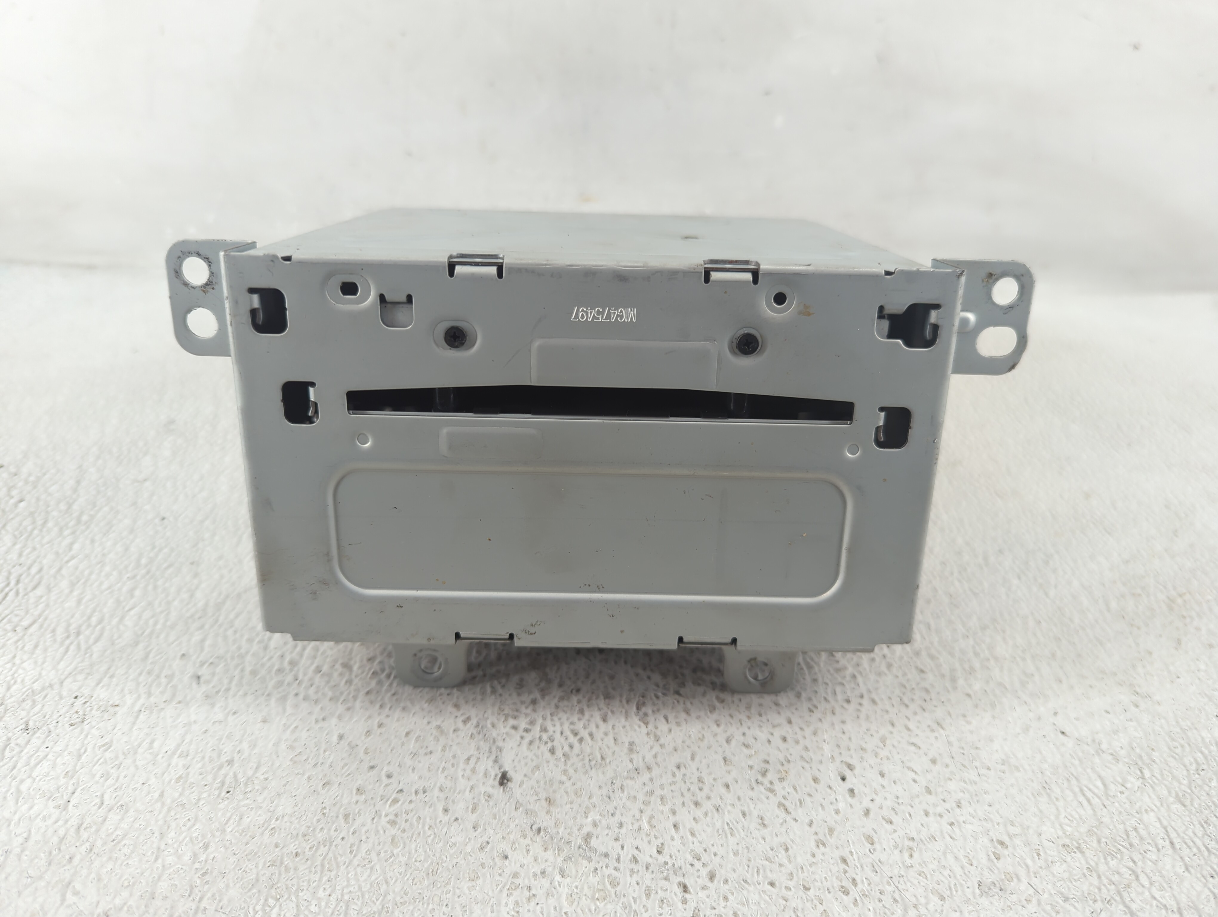 2011-2012 Chevrolet Cruze Am Fm Cd Player Radio Receiver 1198968 - Oemusedautoparts1.com