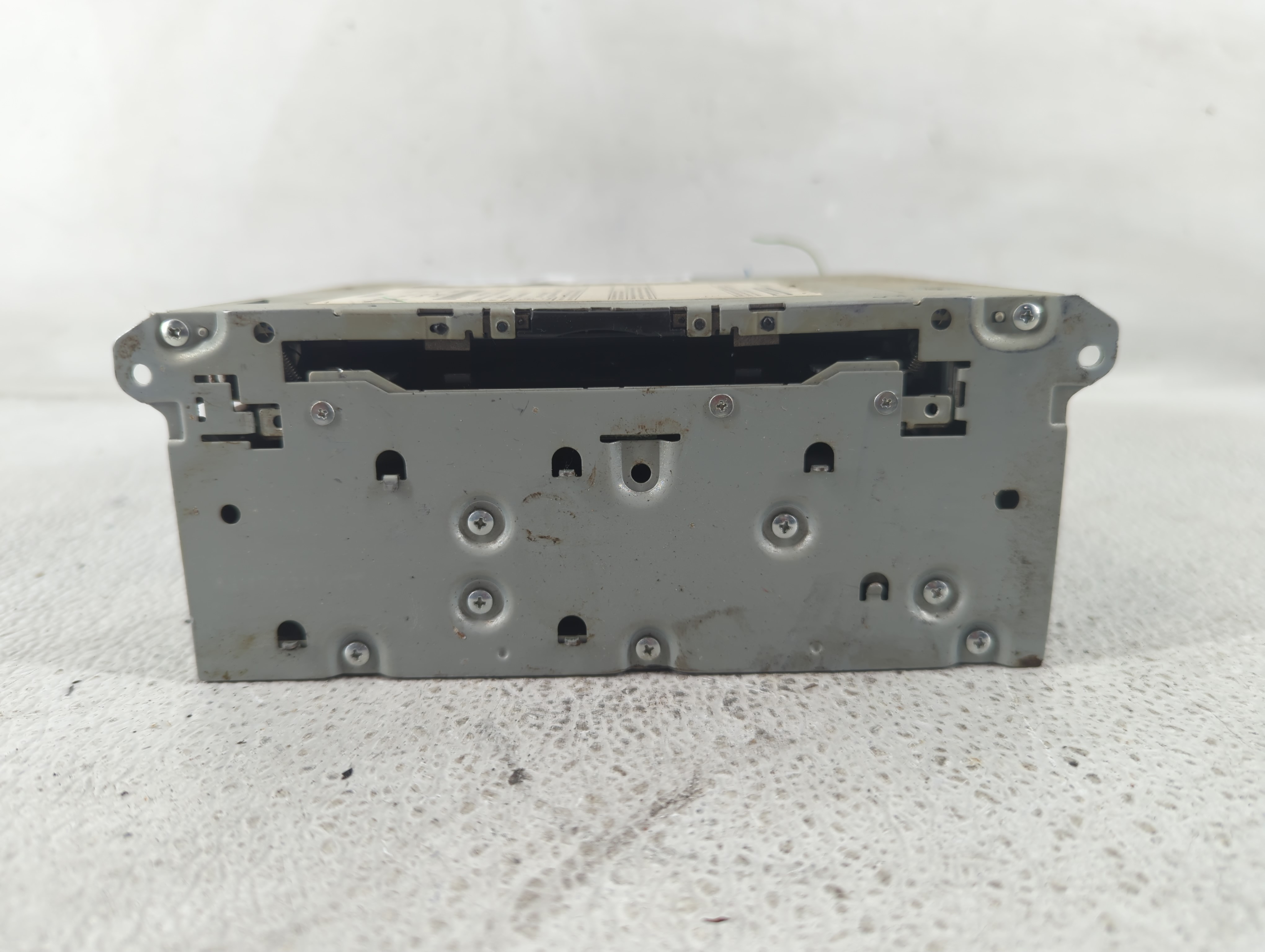 2016-2018 Infiniti Q50 Am Fm Cd Player Radio Receiver 1198973 - Oemusedautoparts1.com