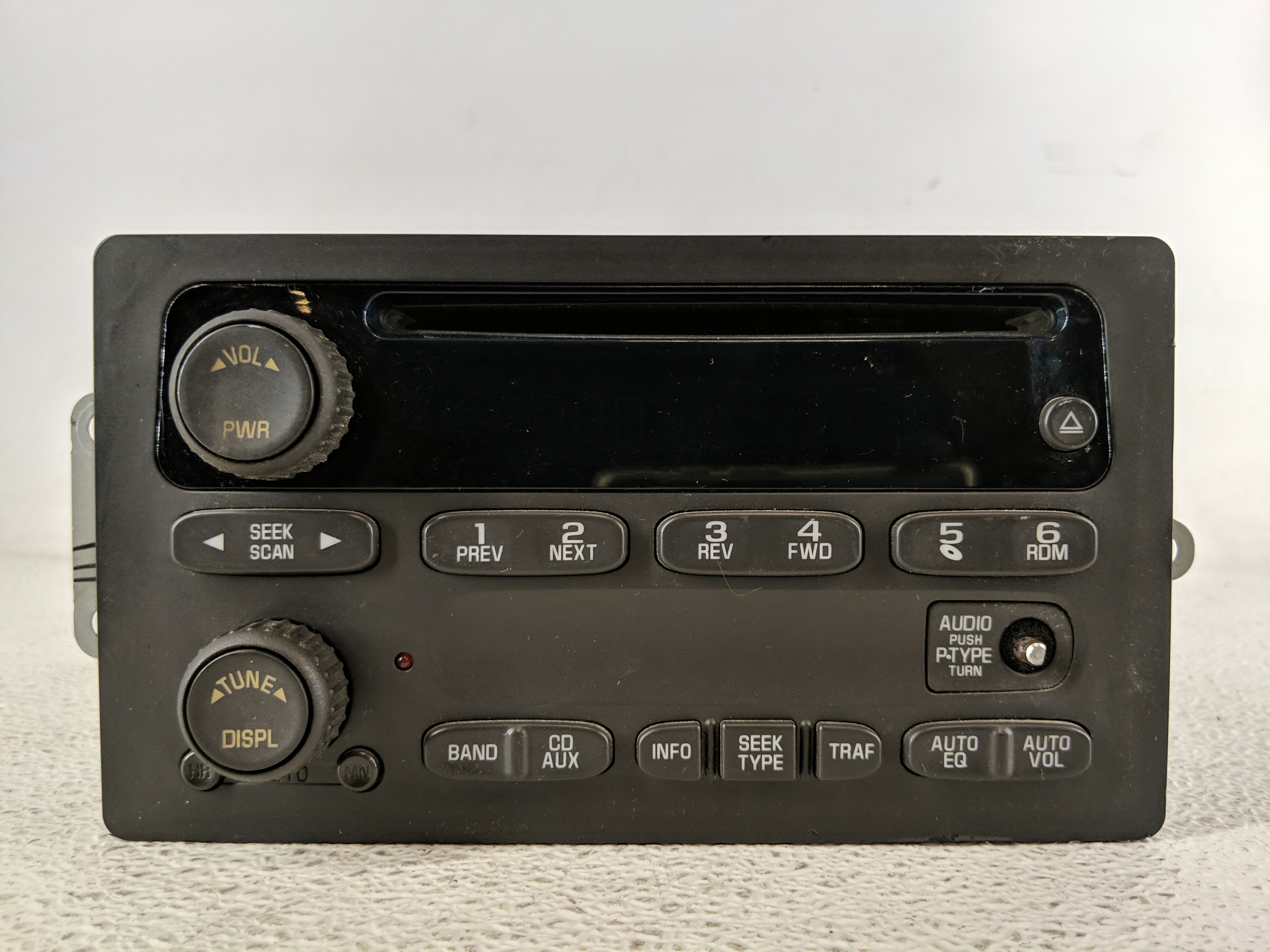 2004-2012 Gmc Canyon Am Fm Cd Player Radio Receiver 1198983 - Oemusedautoparts1.com