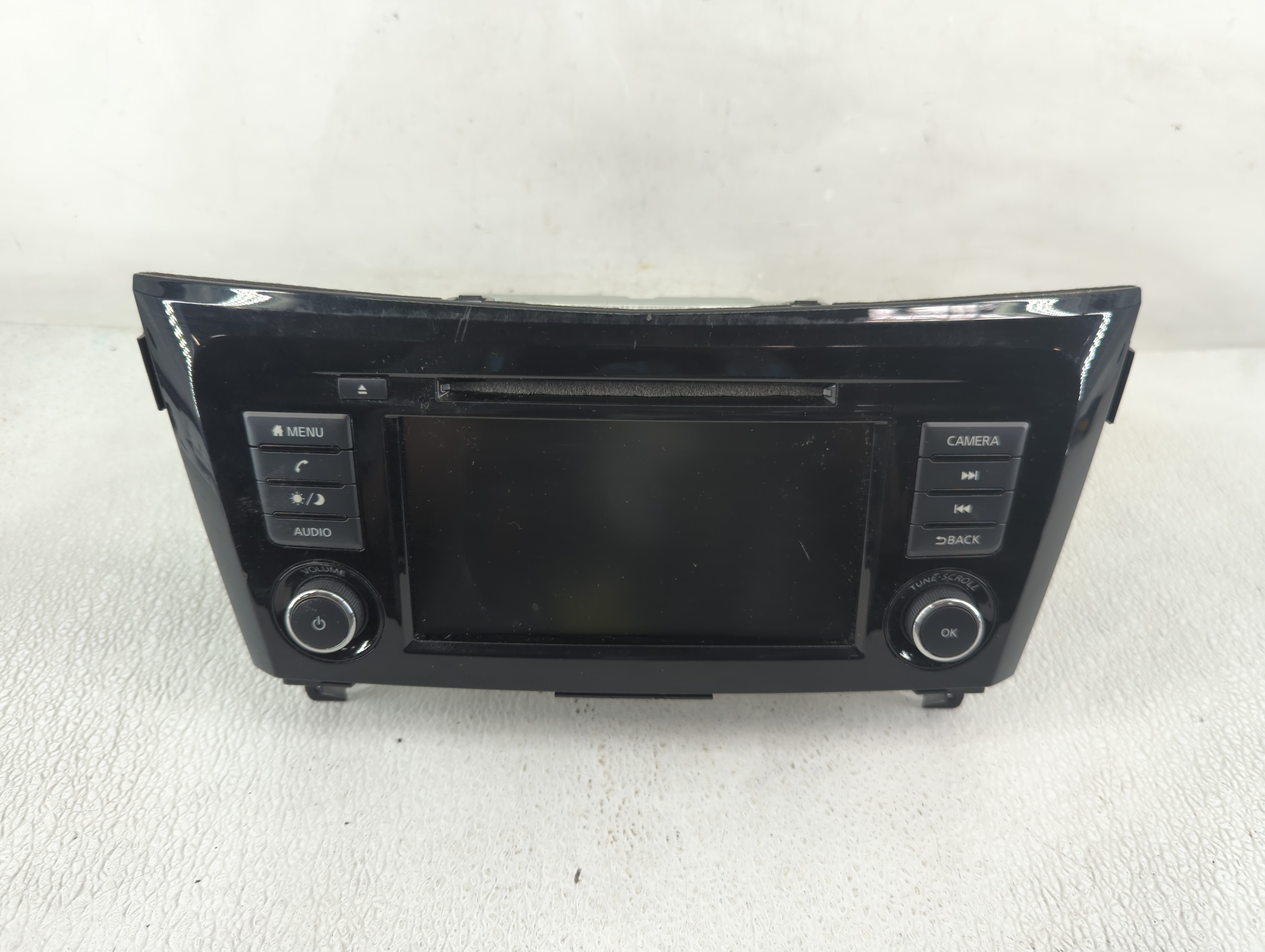 2019-2022 Nissan Rogue Sport Am Fm Cd Player Radio Receiver 1198994 - Oemusedautoparts1.com