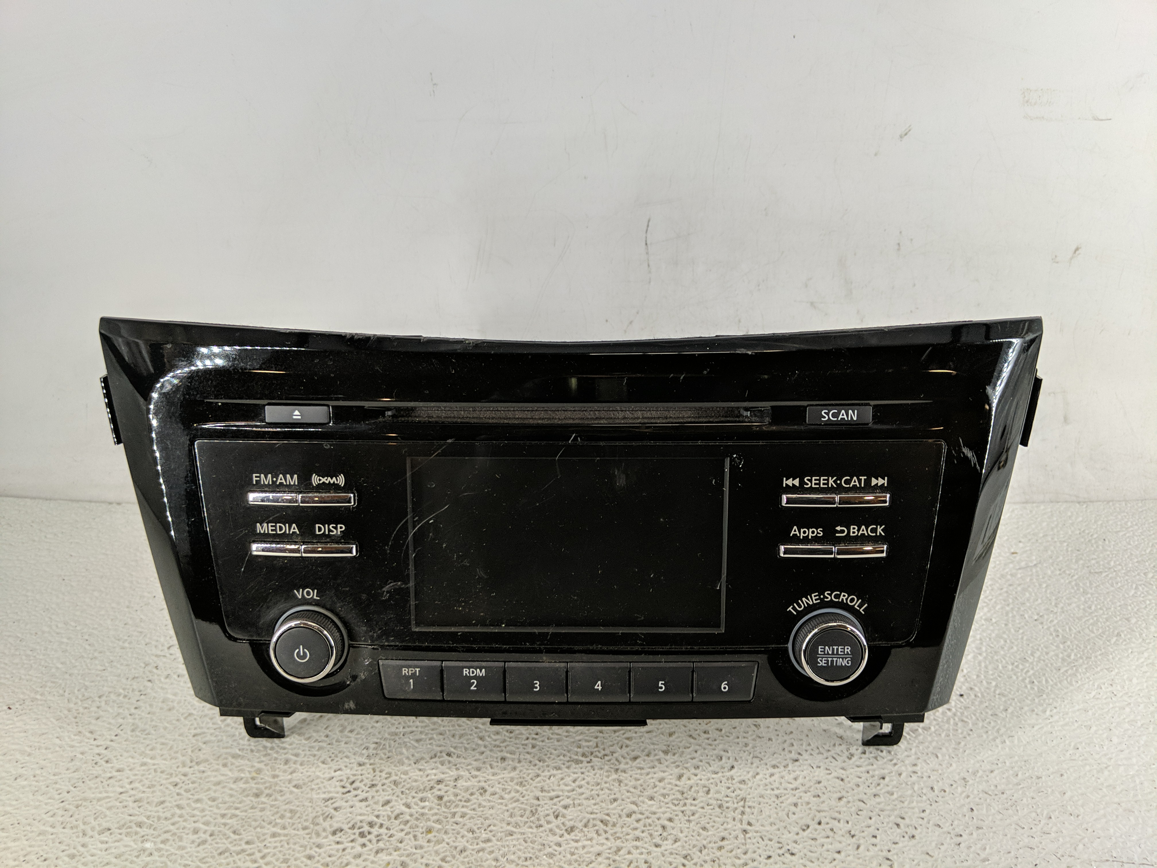 2015-2016 Nissan Rogue Am Fm Cd Player Radio Receiver 1199005 - Oemusedautoparts1.com