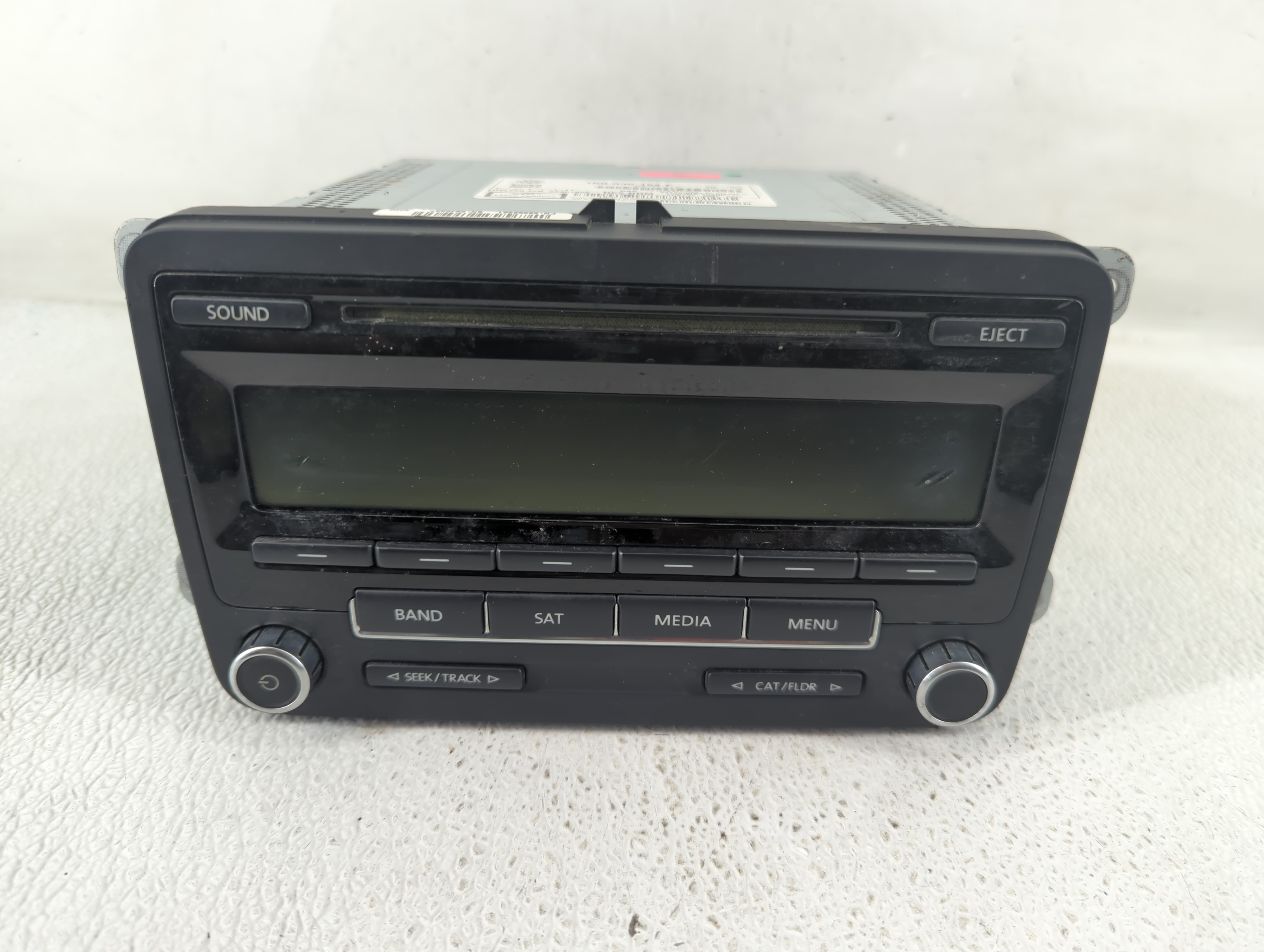 2012-2017 Volkswagen Jetta Am Fm Cd Player Radio Receiver 1199040 - Oemusedautoparts1.com