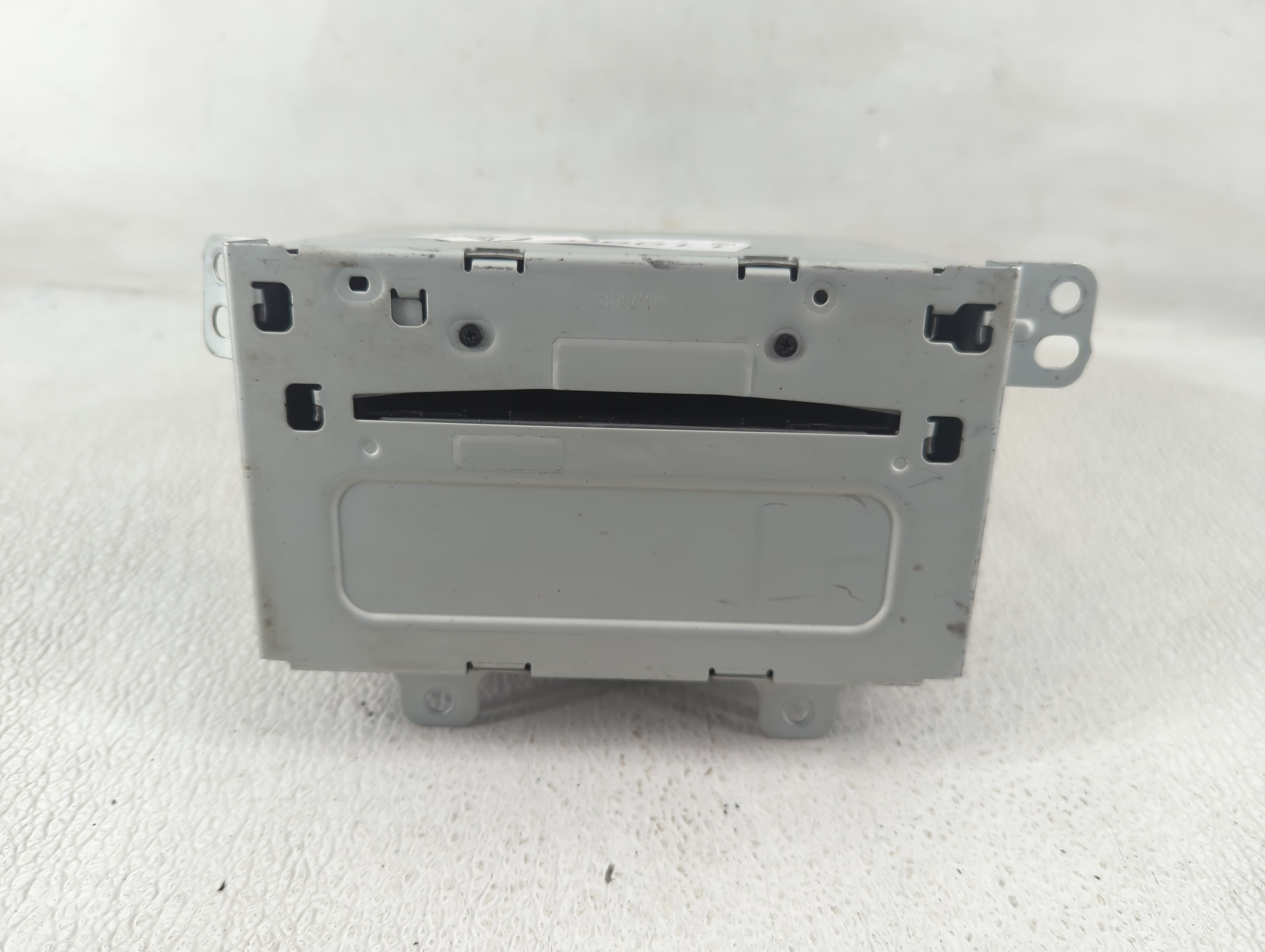 2011-2012 Chevrolet Cruze Am Fm Cd Player Radio Receiver 1199057 - Oemusedautoparts1.com