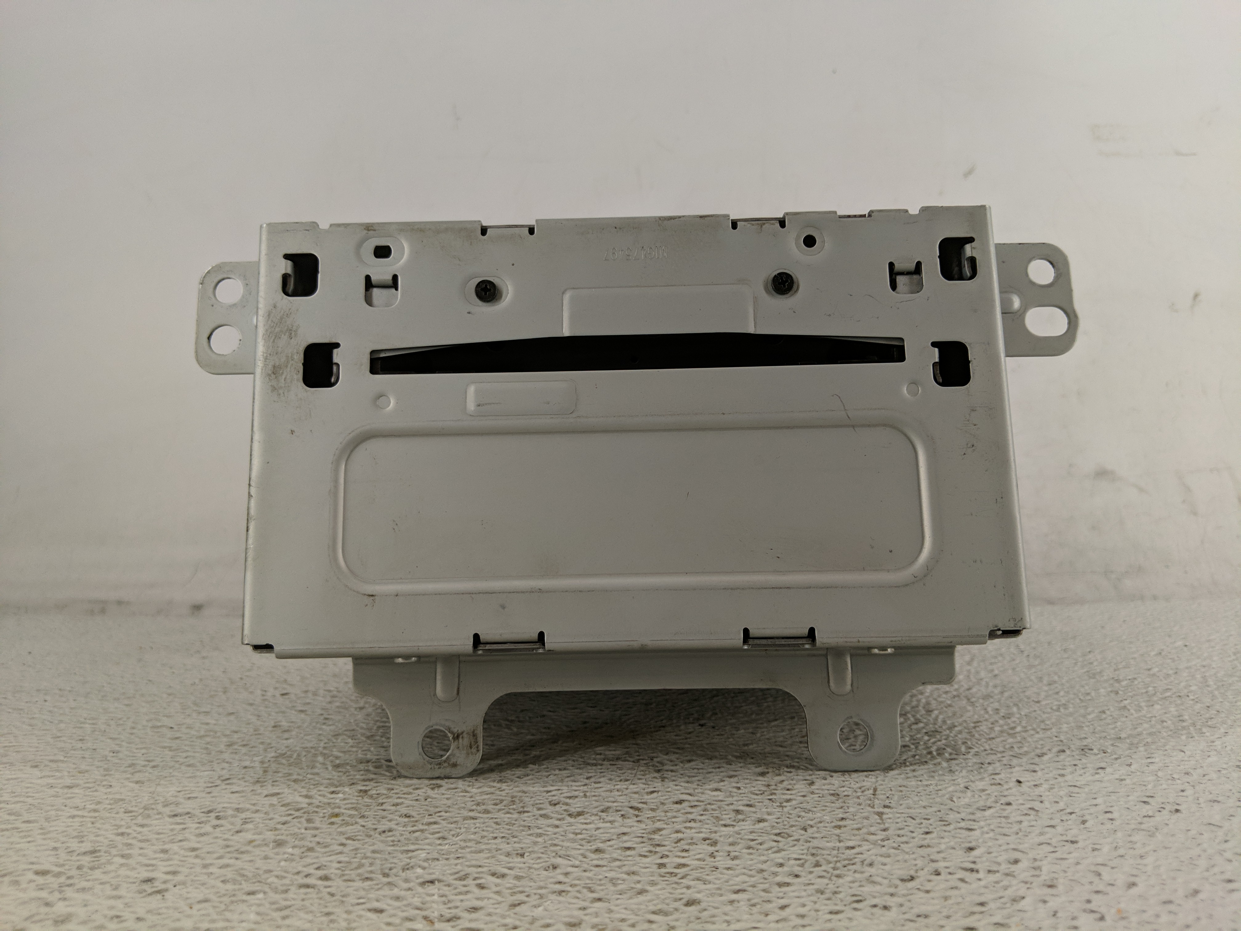 2011-2012 Chevrolet Cruze Am Fm Cd Player Radio Receiver 1199063 - Oemusedautoparts1.com
