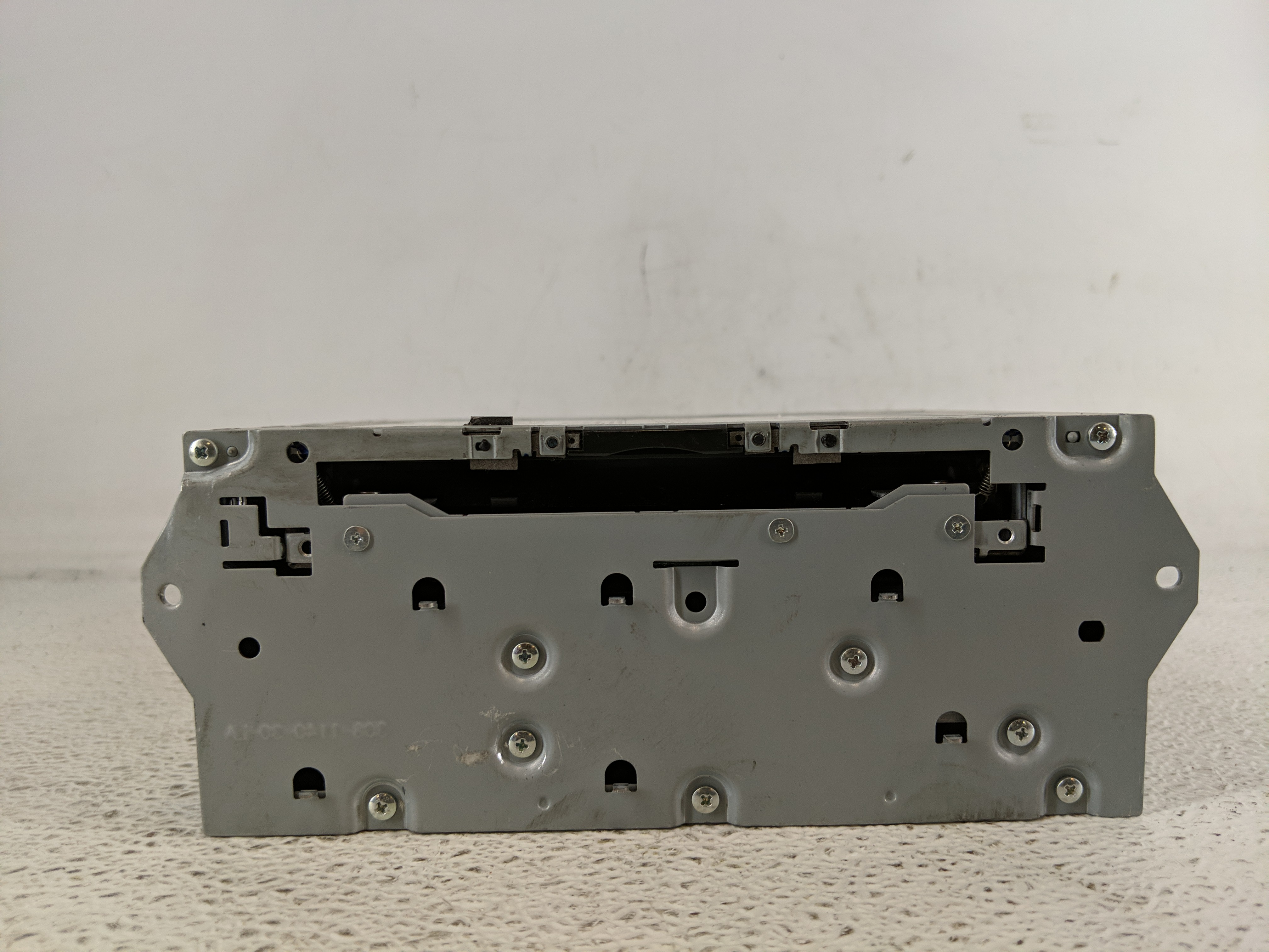 2017-2020 Nissan Pathfinder Am Fm Cd Player Radio Receiver 1199075 - Oemusedautoparts1.com