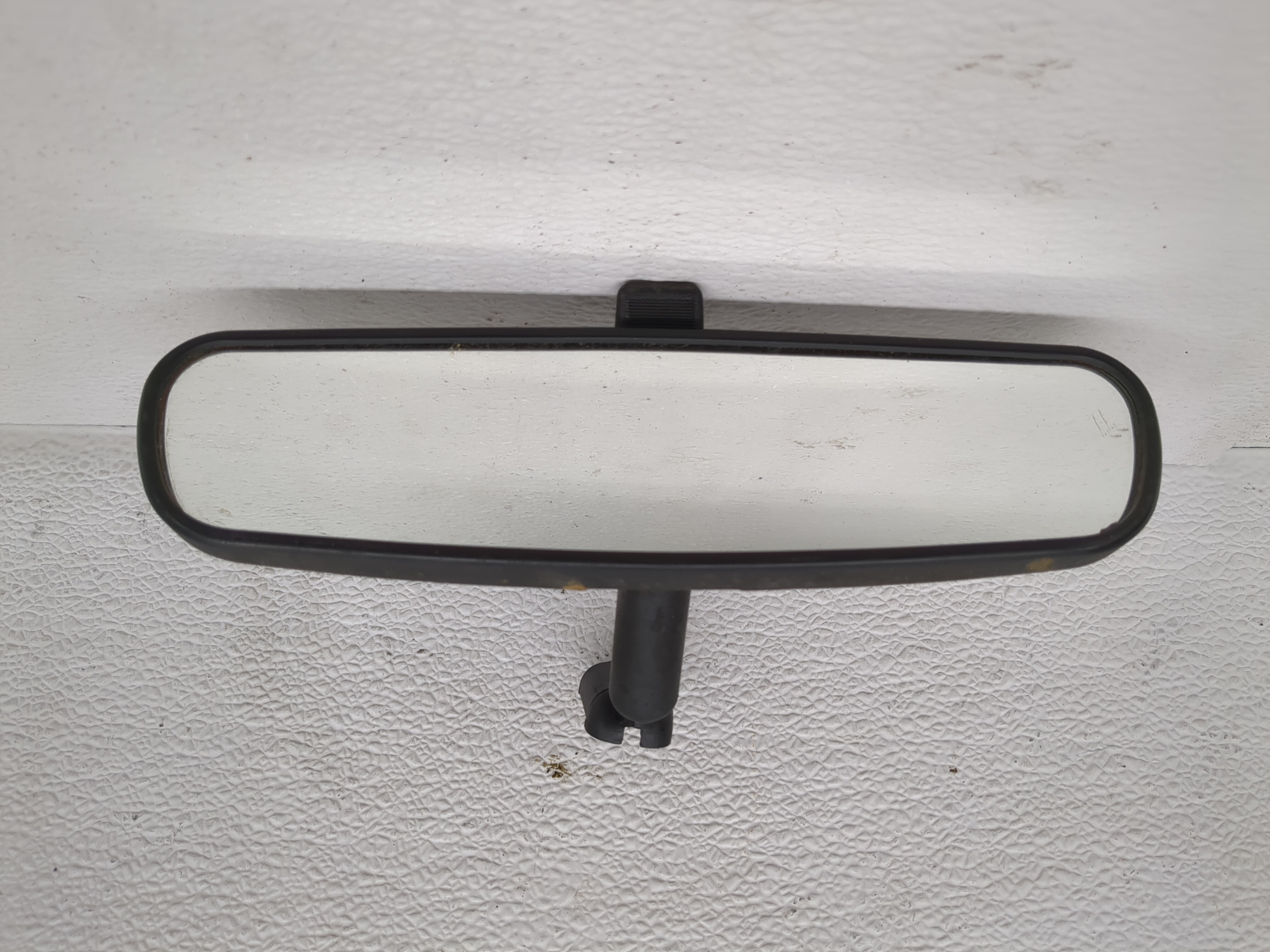 2001-2011 Mazda Tribute Interior Rear View Mirror Oem 1199088 - Oemusedautoparts1.com