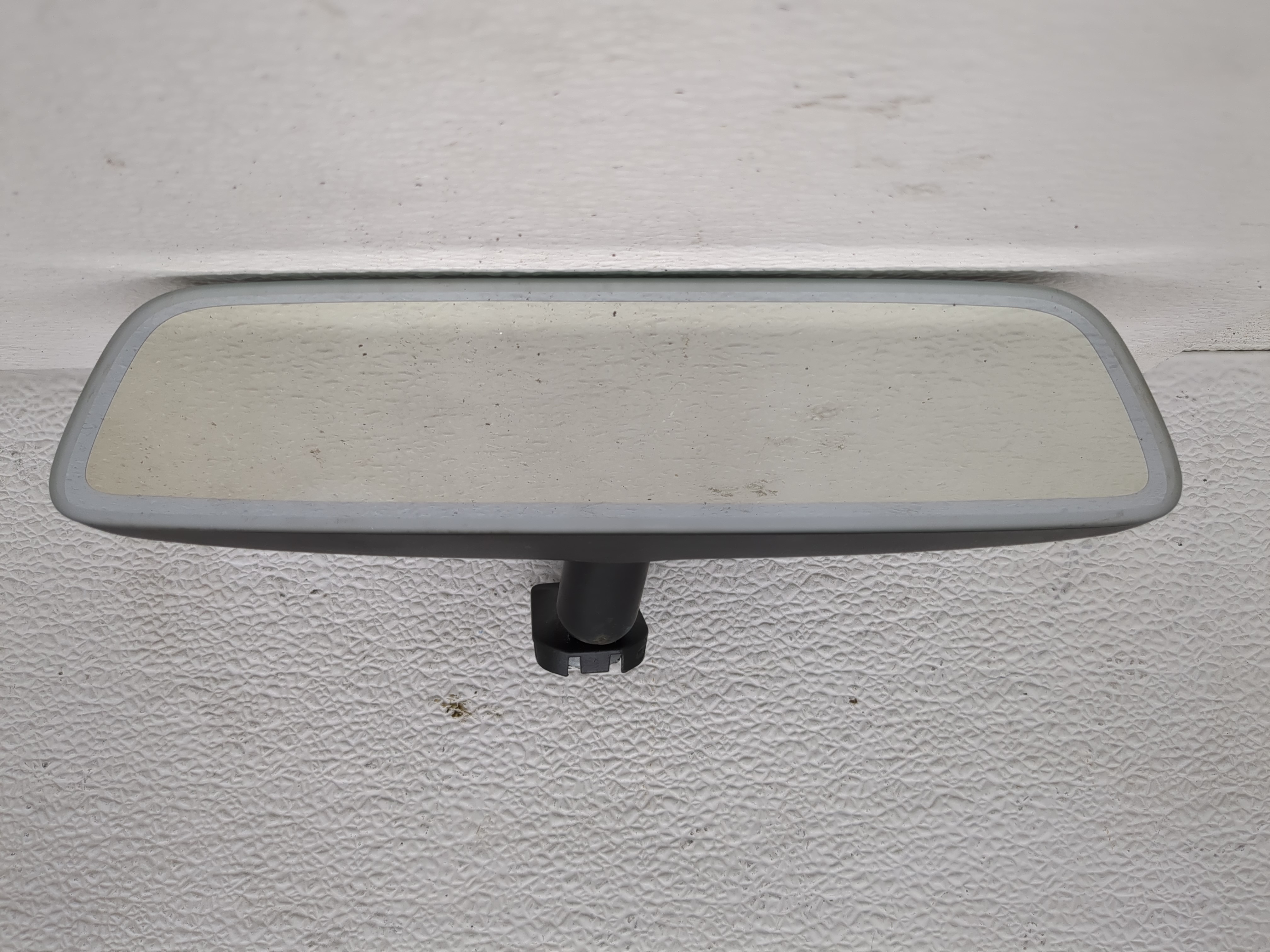 2015-2019 Nissan Sentra Interior Rear View Mirror Oem 1199150 - Oemusedautoparts1.com