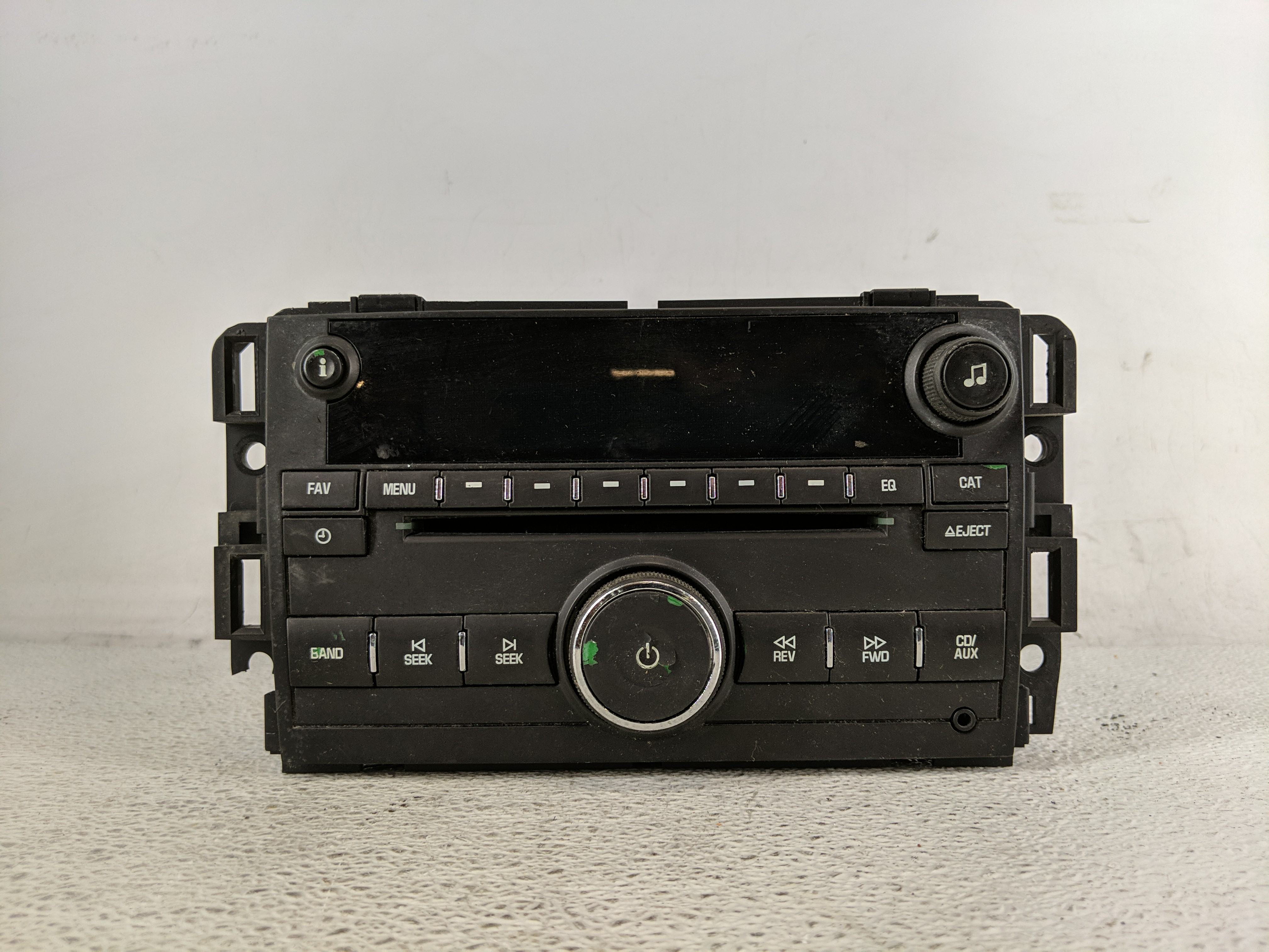2010-2014 Chevrolet Tahoe Am Fm Cd Player Radio Receiver 1199188 - Oemusedautoparts1.com