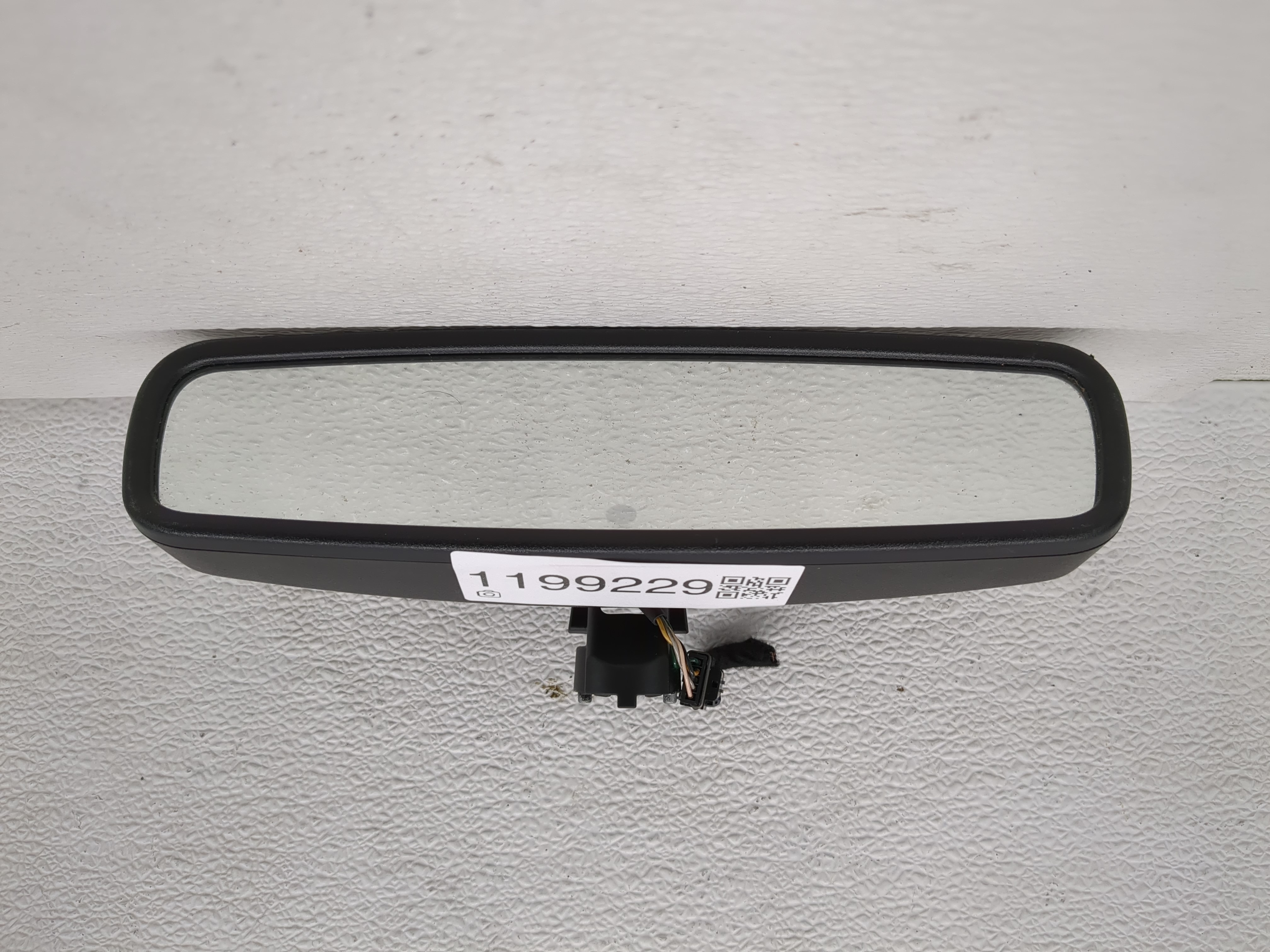 2019-2020 Ford Edge Interior Rear View Mirror Oem 1199229 - Oemusedautoparts1.com