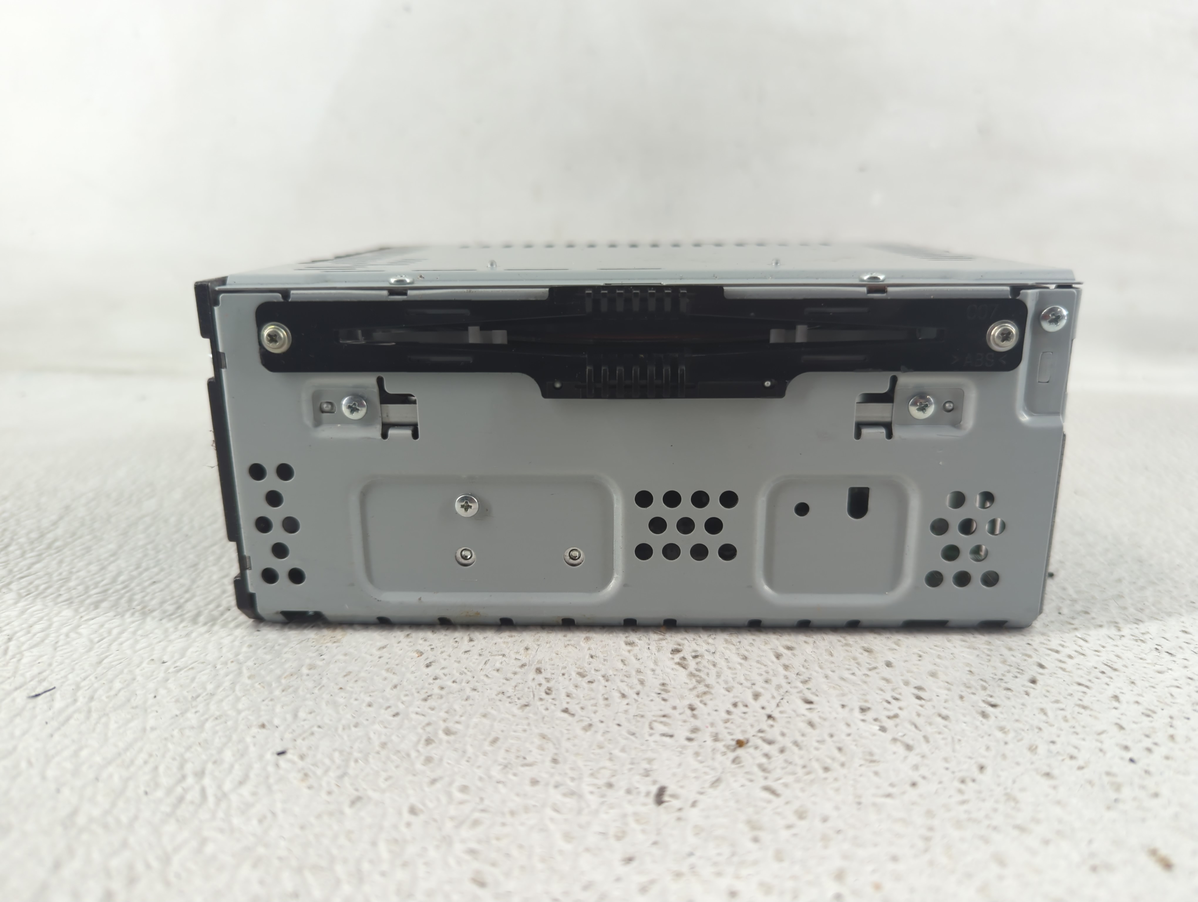 2017-2018 Ford Edge Am Fm Cd Player Radio Receiver 1199306 - Oemusedautoparts1.com