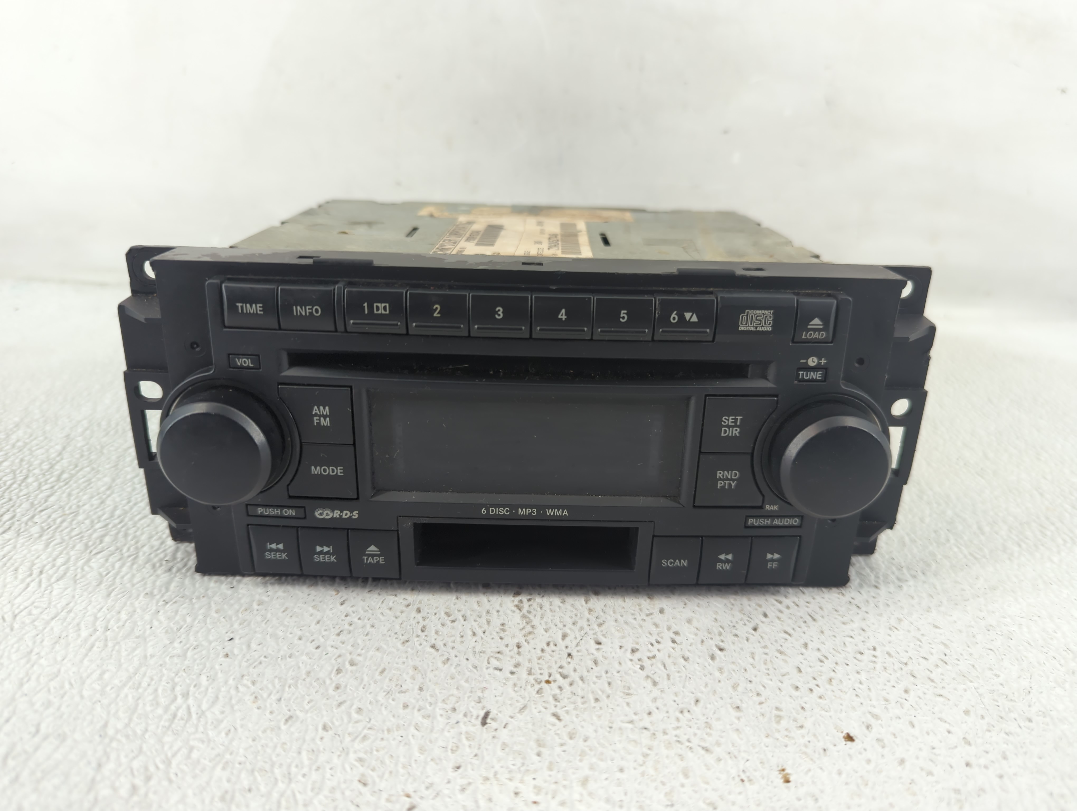 2010-2010 Chrysler 300 Am Fm Cd Player Radio Receiver 1199354 - Oemusedautoparts1.com