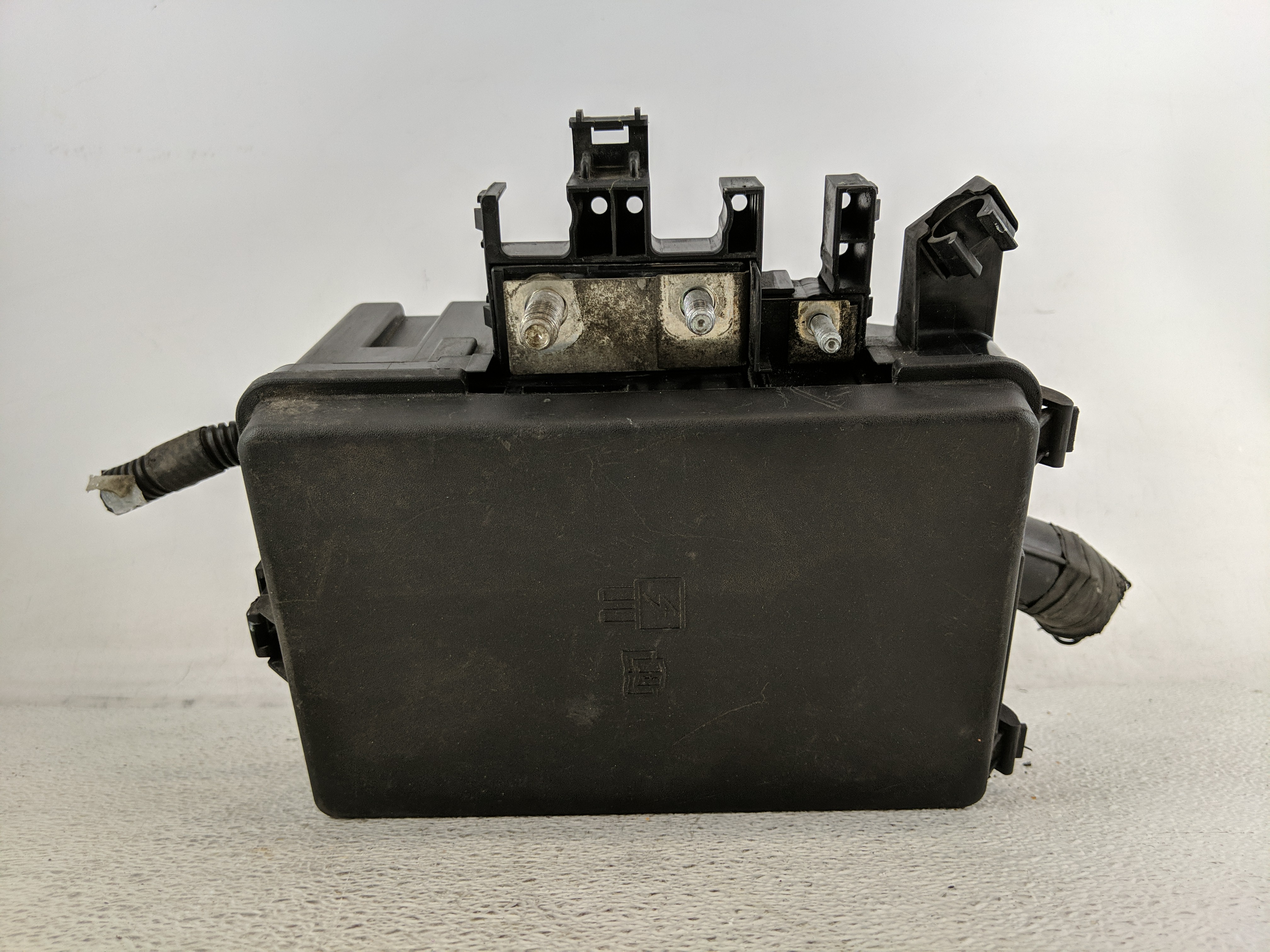 2017-2019 Ford Transit-150 Fusebox Fuse Box Relay Module 1199418 - Oemusedautoparts1.com